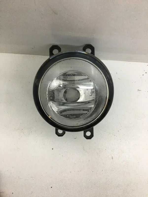 Фара противотуманная Toyota Corolla 2006-2013 812100D042 E150, передняя правая
