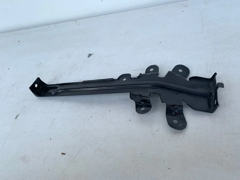 Кронштейн радара Mercedes-Benz M-Klasse 2011-2015 A1666264031 W166, передний