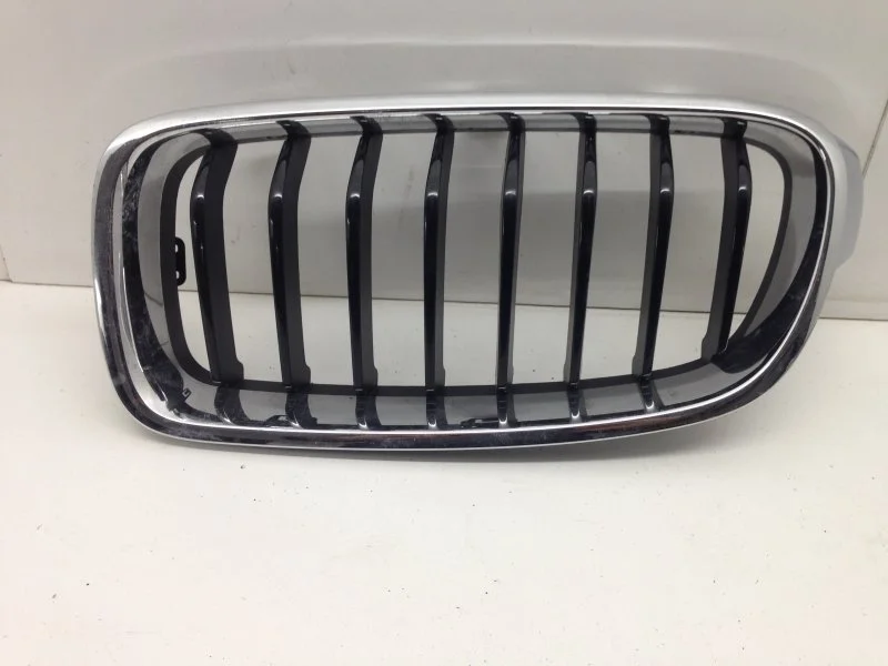 Решётка радиатора BMW 3 series 2011-2016 51137255411 F30/F31, передняя