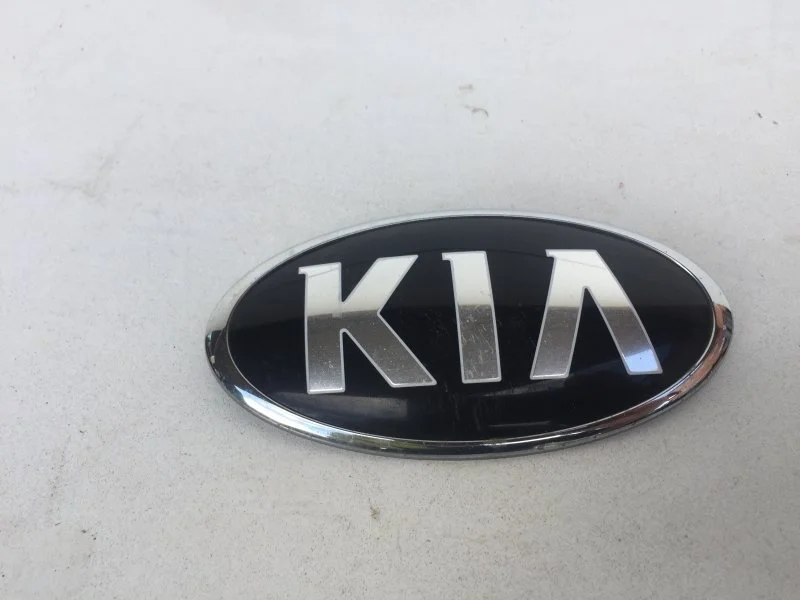 Эмблема на бампер Kia Optima 2018-2020 863183R500 4, передняя