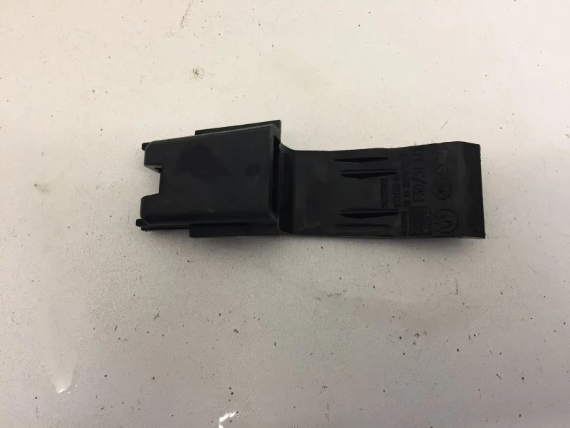 Кронштейн решетки радиатора Bmw 3 Series 2015-2020 15857711 F30/F31