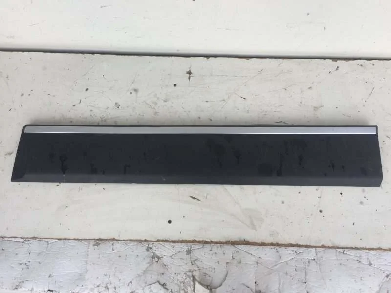 Молдинг двери Volvo Xc70 2007-2016 31276153 2, передний правый