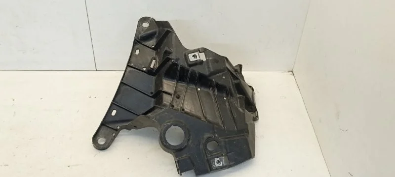 Кронштейн крыла BMW X6 2014-2018 51657294543 F16, передний левый