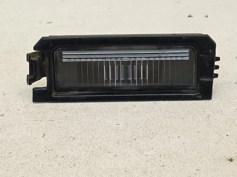 Фонарь подсветки номерного знака Kia Rio 2018-2021 92501F6000 4, задний левый