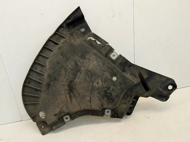 Защита бампера Mercedes-Benz E-Klasse 2016-2021 A2135202600 W213, передняя правая