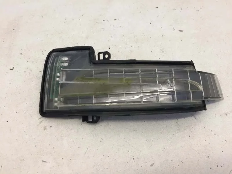 Повторитель поворота в зеркале Mercedes-Benz Ml-Klasse 2005-2011 A1668200121 W164 W166, левый