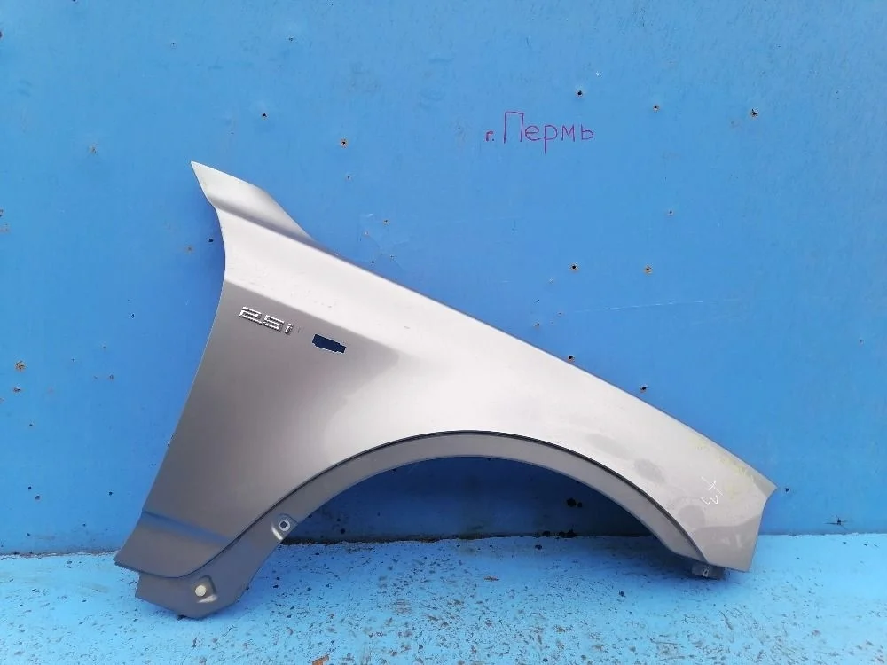 Крыло переднее правое BMW X3 E83 (2003—2006)