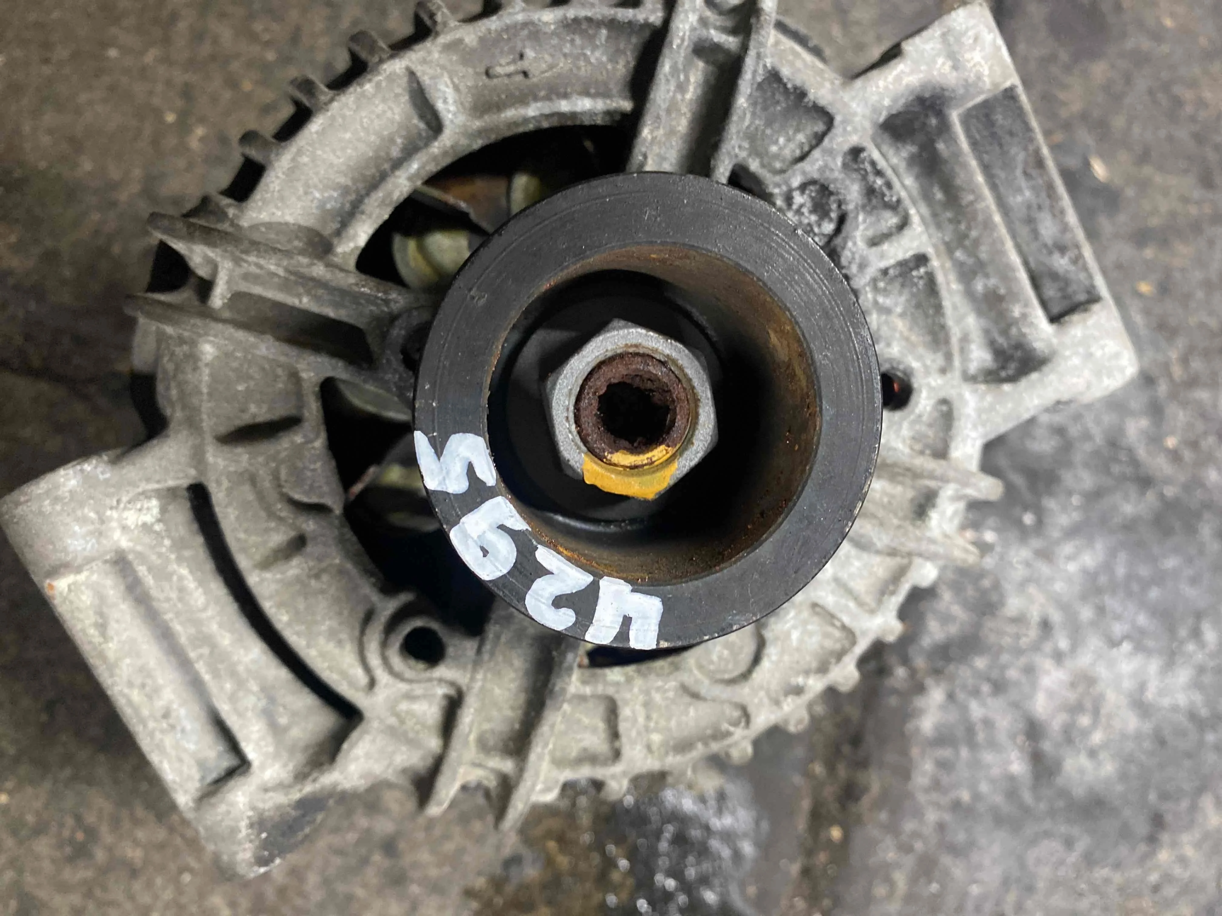 Генератор Mercedes-Benz W212/S212/C207/A207 (2009—2013) A2721540002; A0009061102 272965