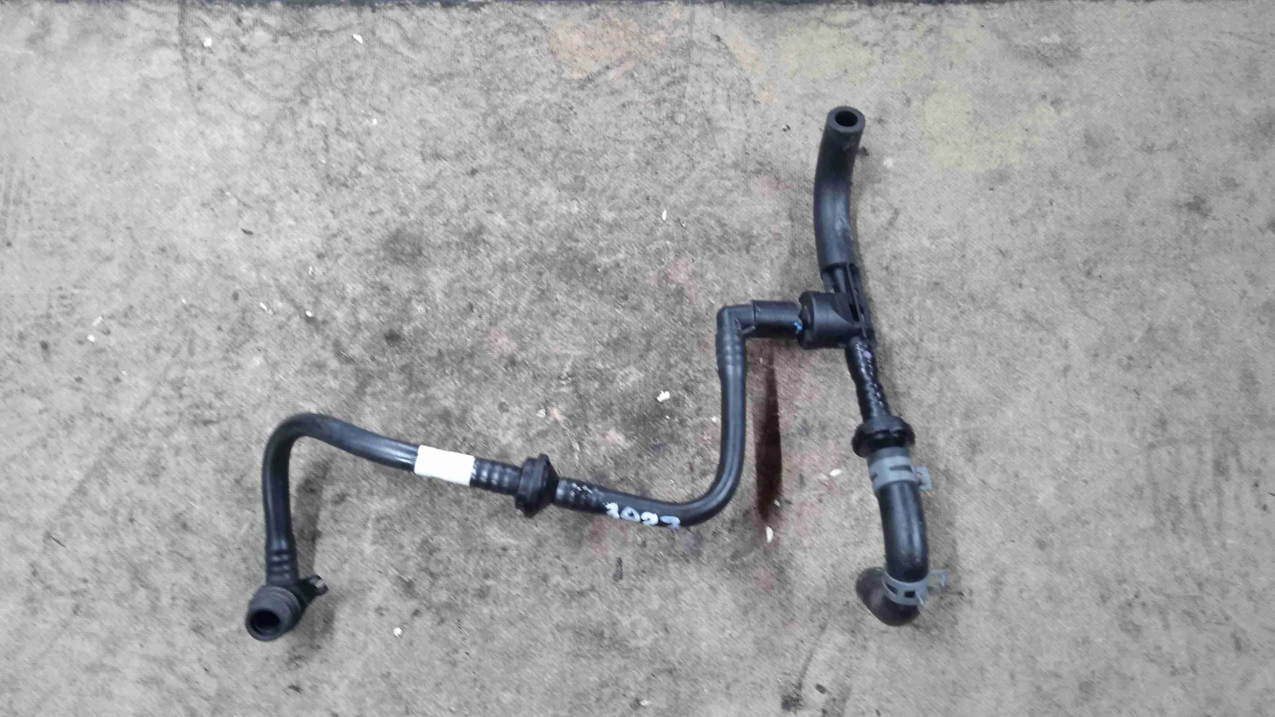 Трубка вакуумная Volkswagen Mk6 (2008—2012) 1K0612041DG
; 1K0612041FL BMY