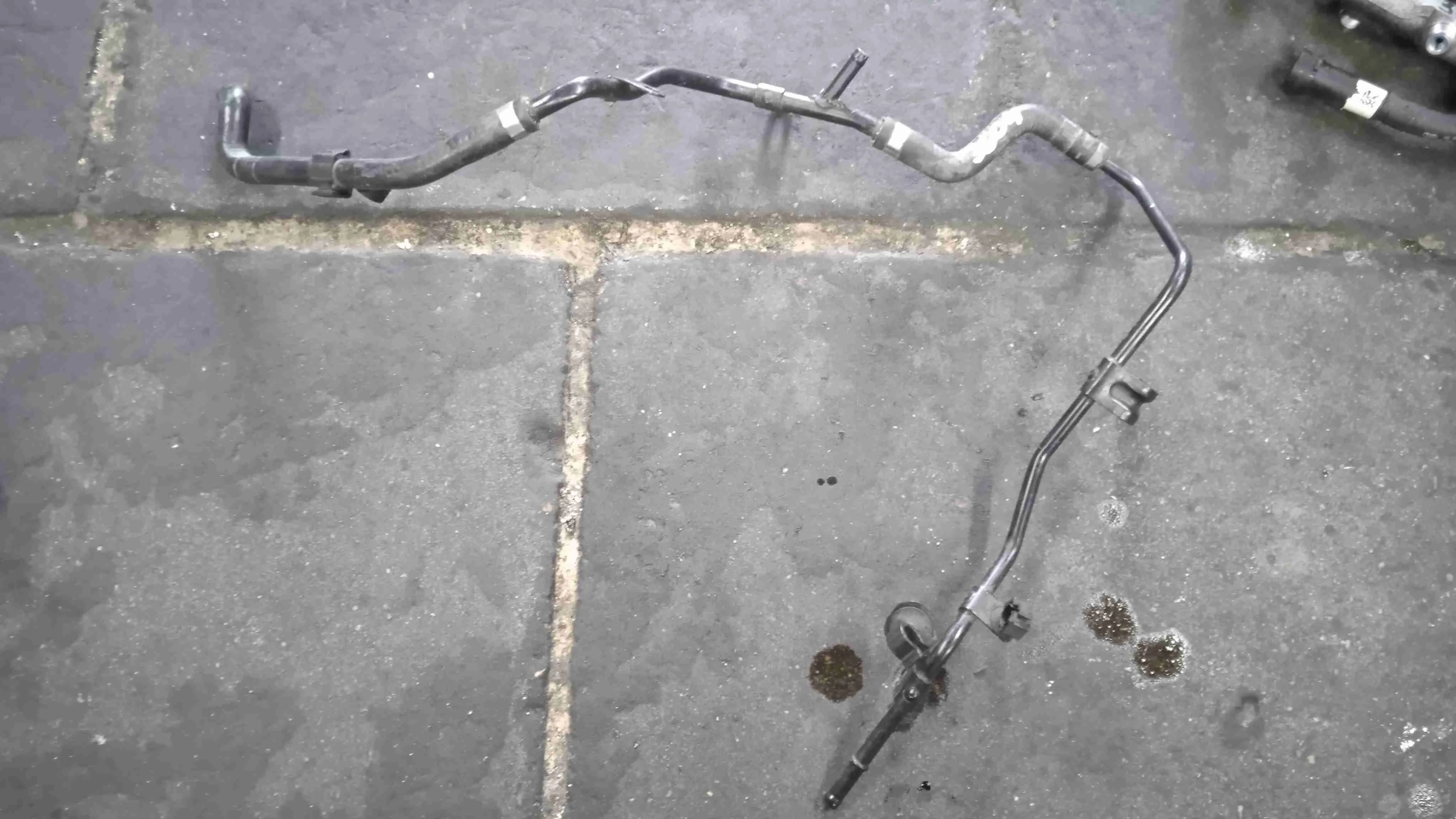 Трубка охлаждающей жидкости металлическая Audi 4M (2015—2020) 1K0121070BB
 CVM