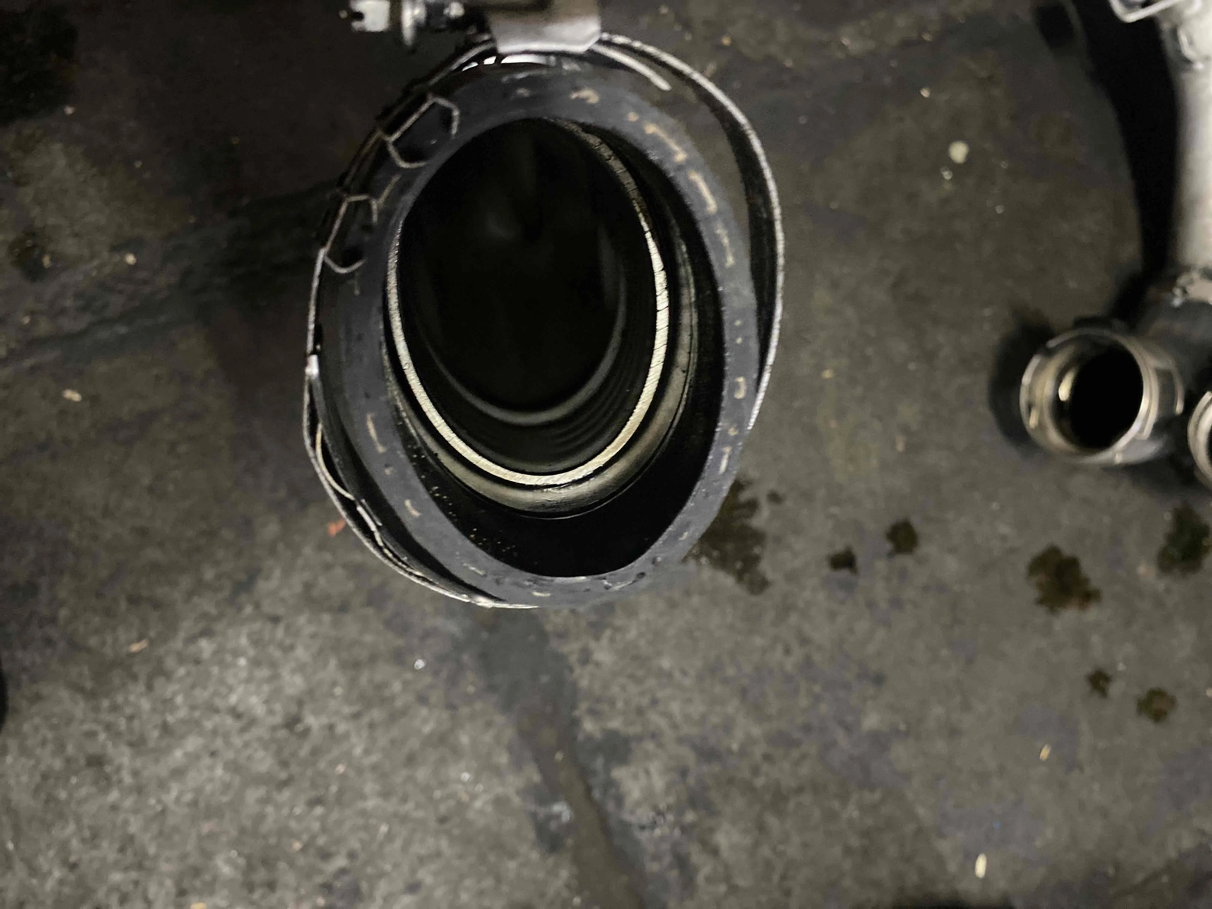 Патрубок интеркулера Mercedes-Benz X253 (2015—2019) A6510905337 651921