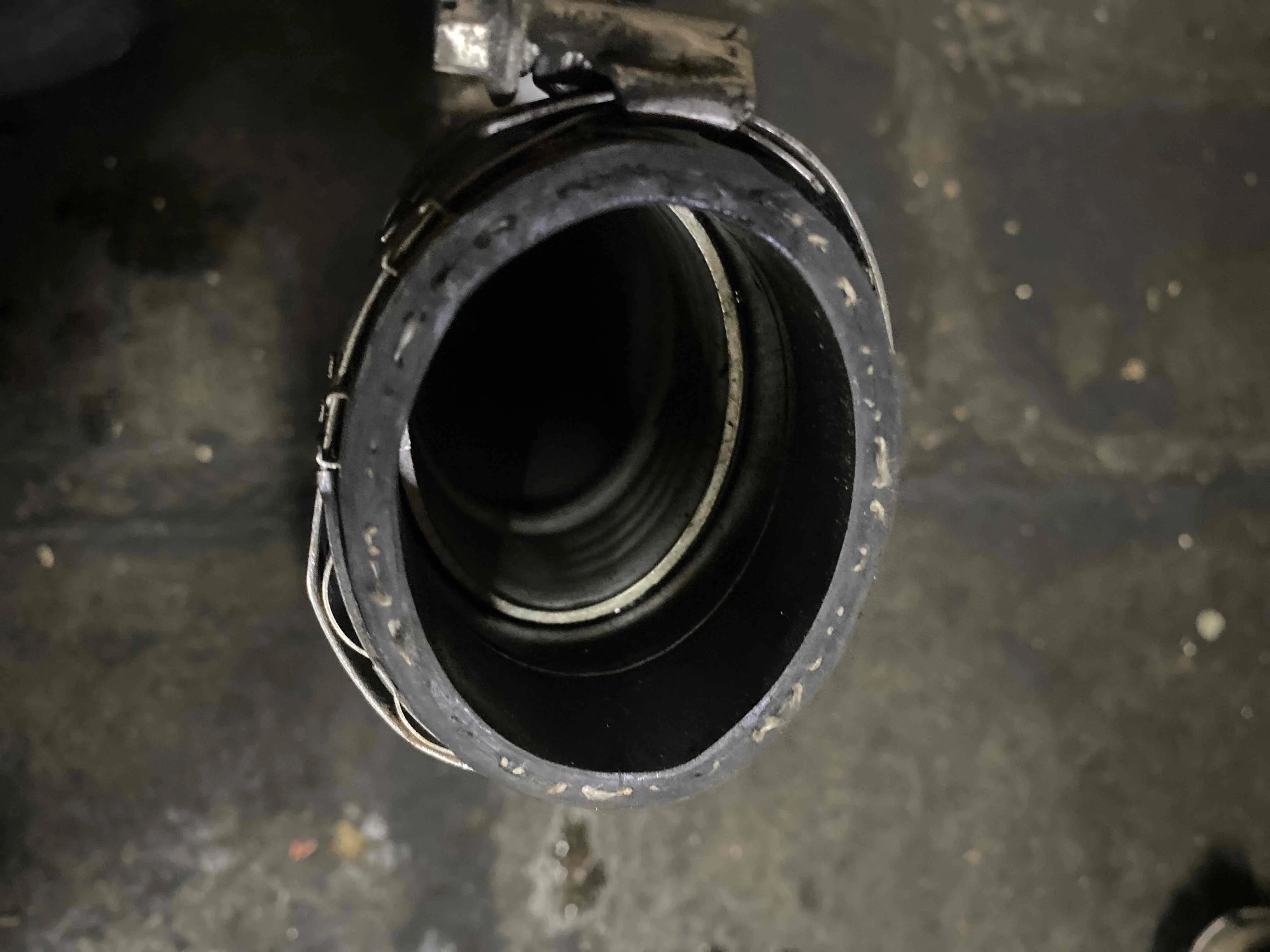 Патрубок интеркулера Mercedes-Benz X253 (2015—2019) A6510905337 651921