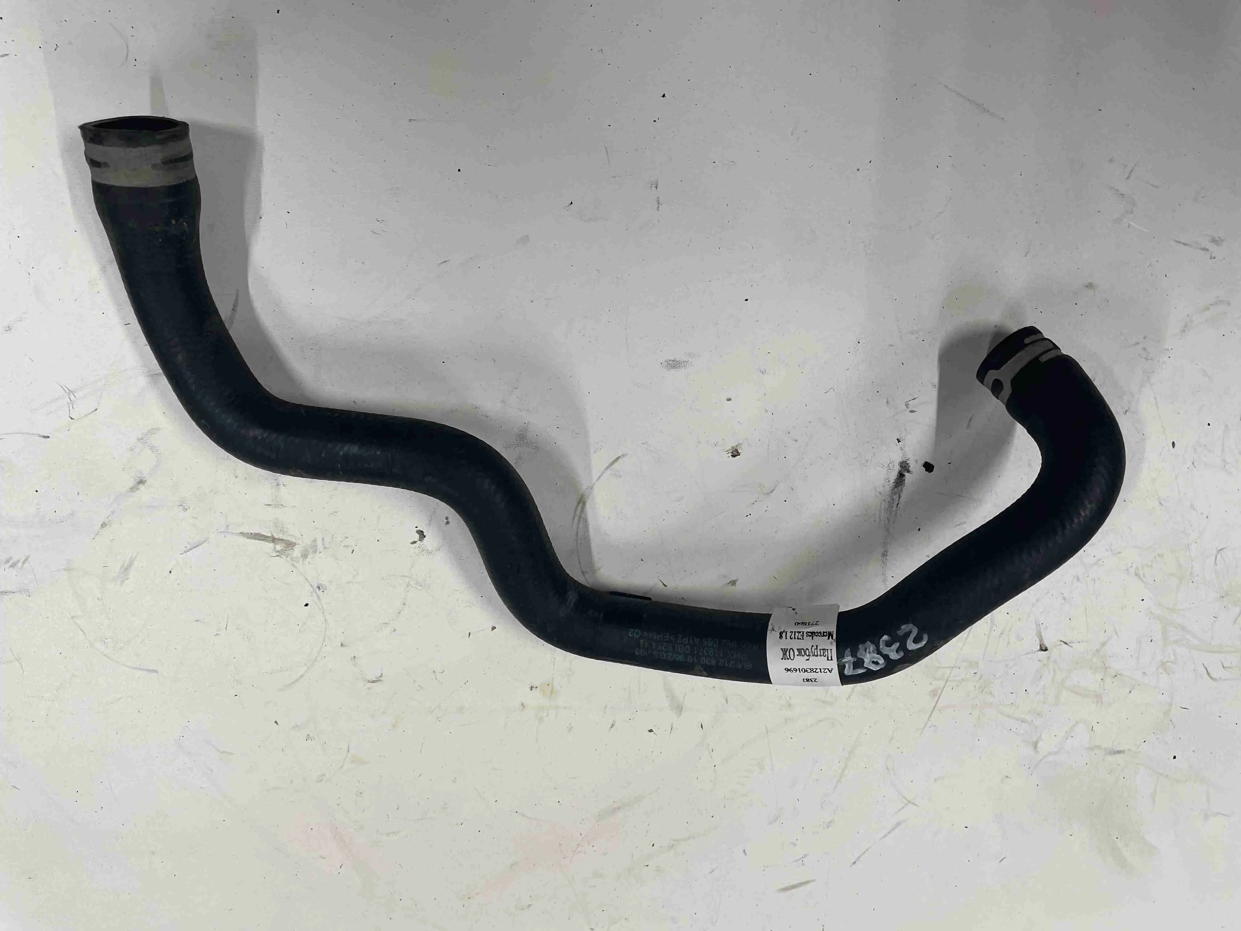 Патрубок (трубопровод, шланг) Mercedes-Benz W212/S212/C207/A207 (2009—2013) A2128301696
; A2128304696