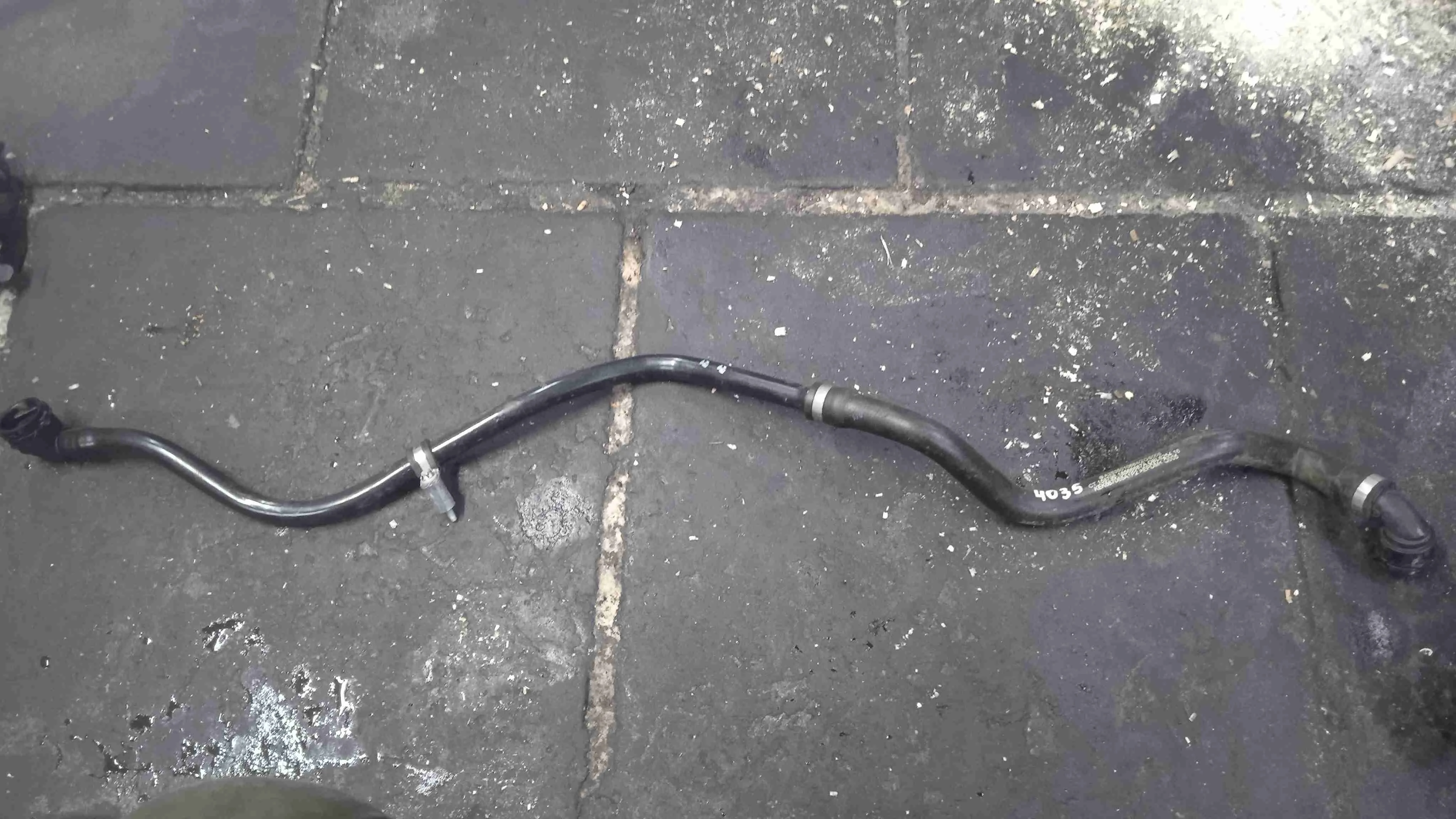 Патрубок (трубопровод, шланг) Mercedes-Benz X253 (2015—2019) A2535010684
 274920