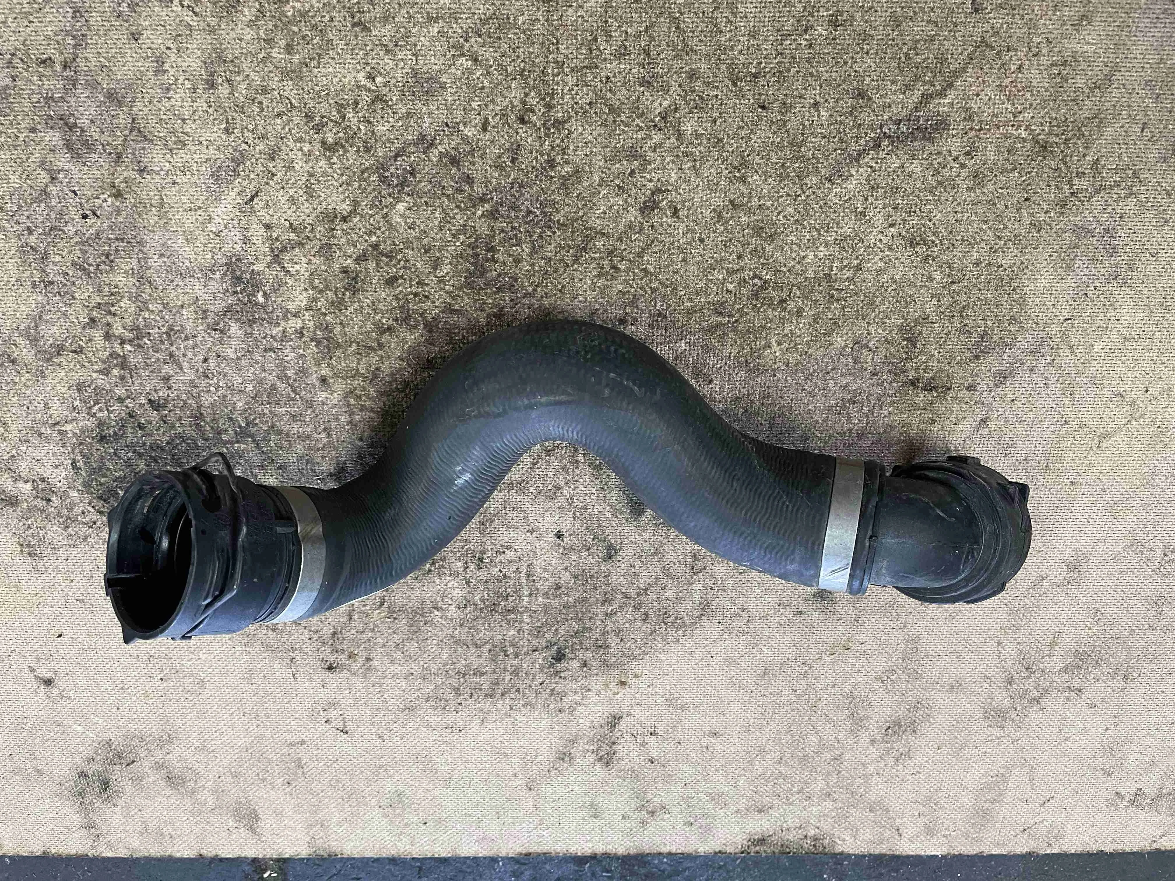 Патрубок (трубопровод, шланг) Mercedes-Benz W213/S213/C238/A238 (2016—2021) A2055010182
 274