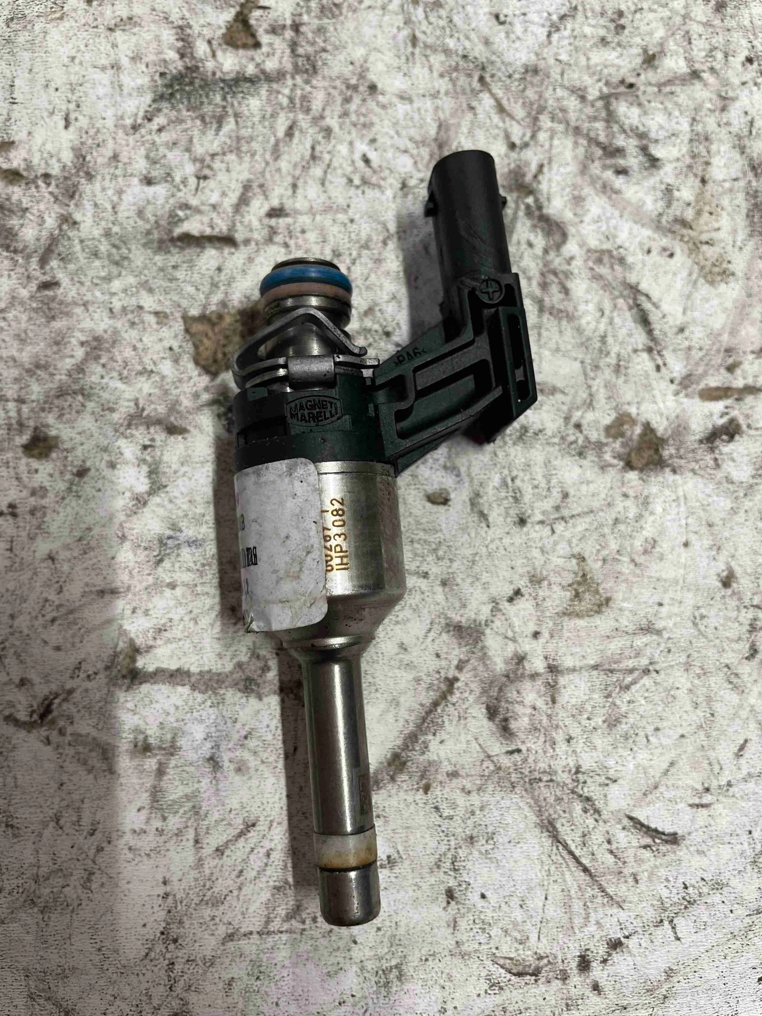 Форсунка Volkswagen V (2009—2015) 03F906036B
 CBZB