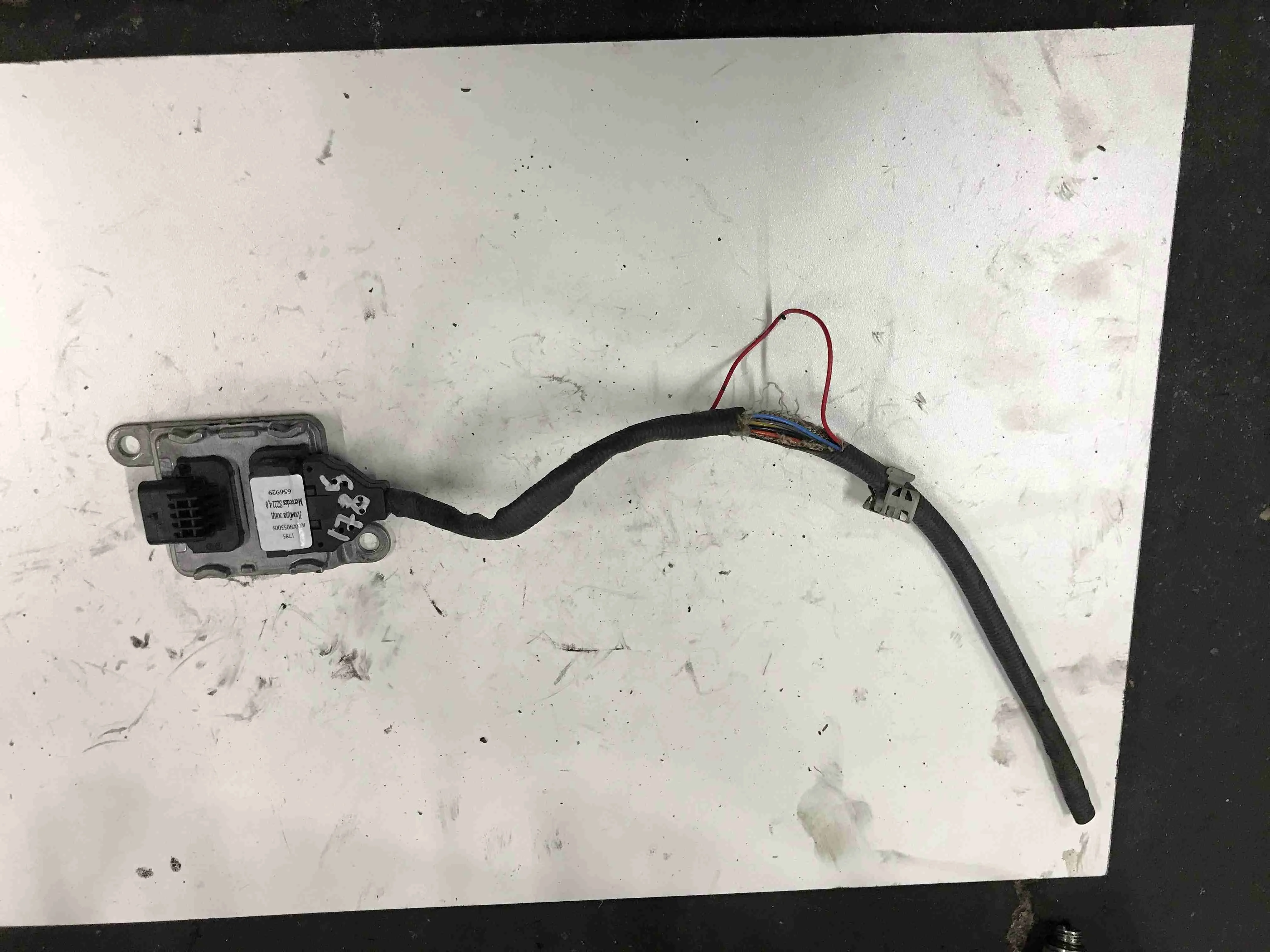 Датчик NOx Mercedes-Benz W222/C217/A217 (2013—2017) A0009053009
 656929