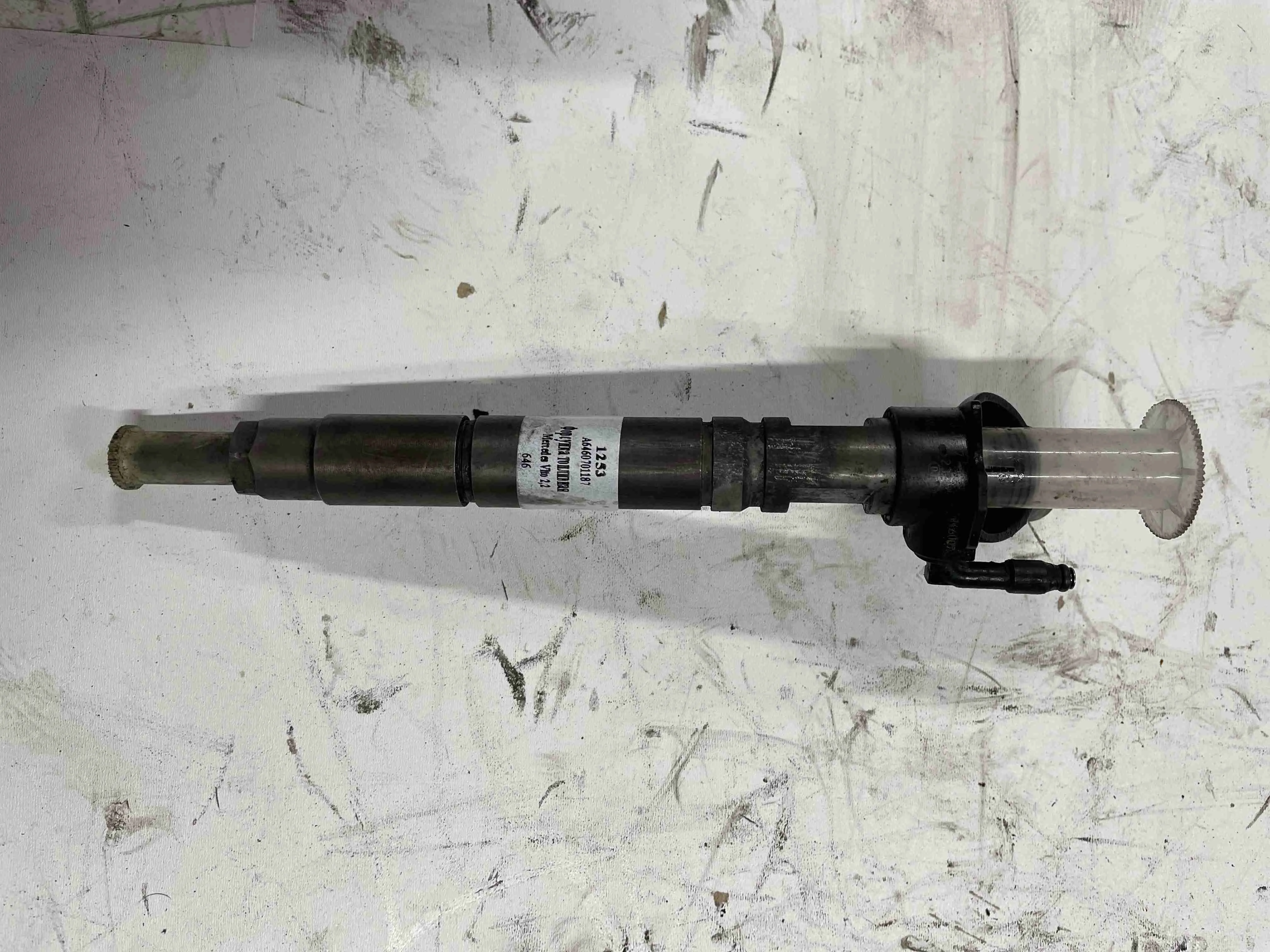 Форсунка Mercedes-Benz W639 (2003—2010) A6460701187
; A6460701487 646