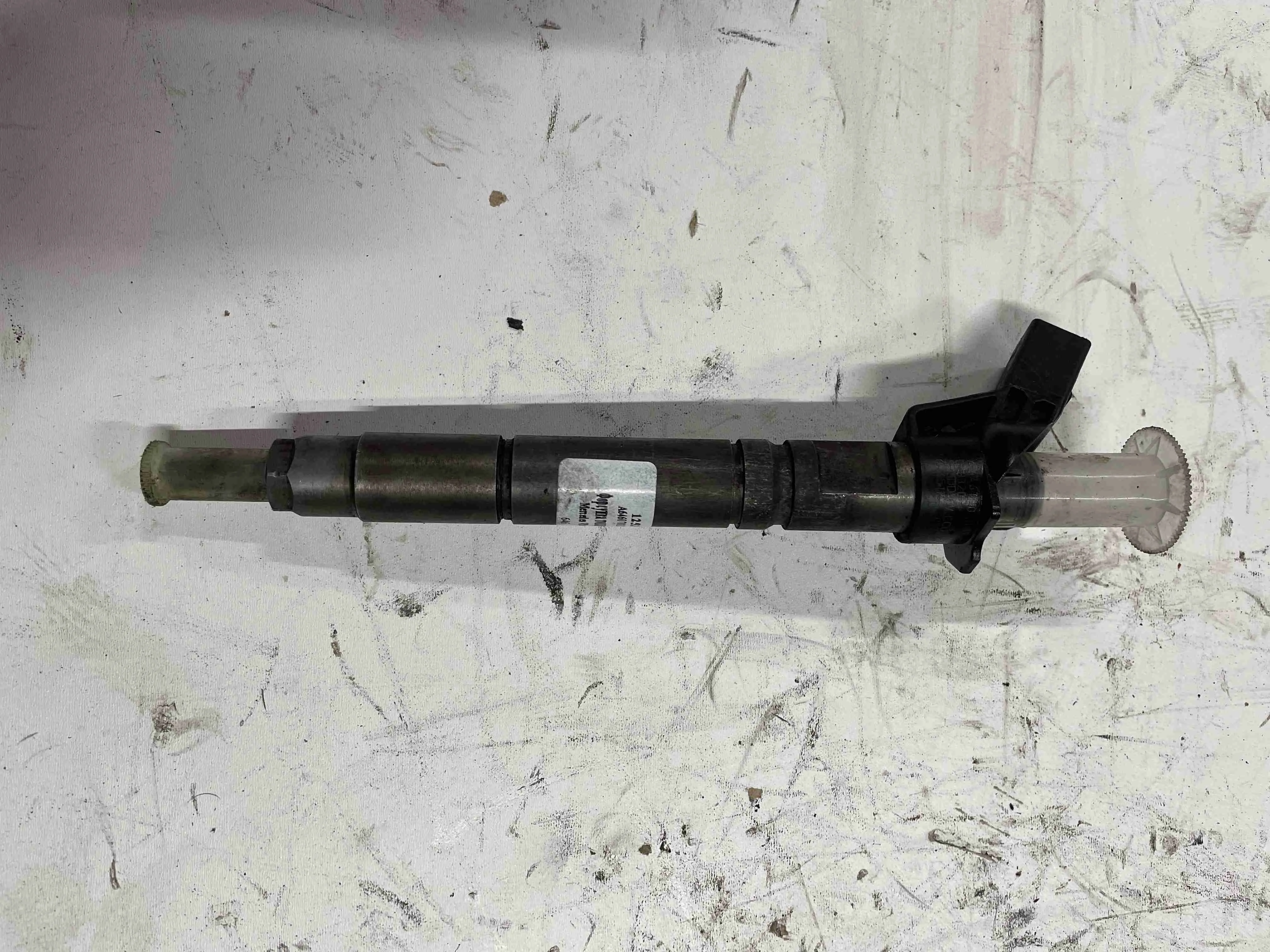 Форсунка Mercedes-Benz W639 (2003—2010) A6460701187
; A6460701487 646