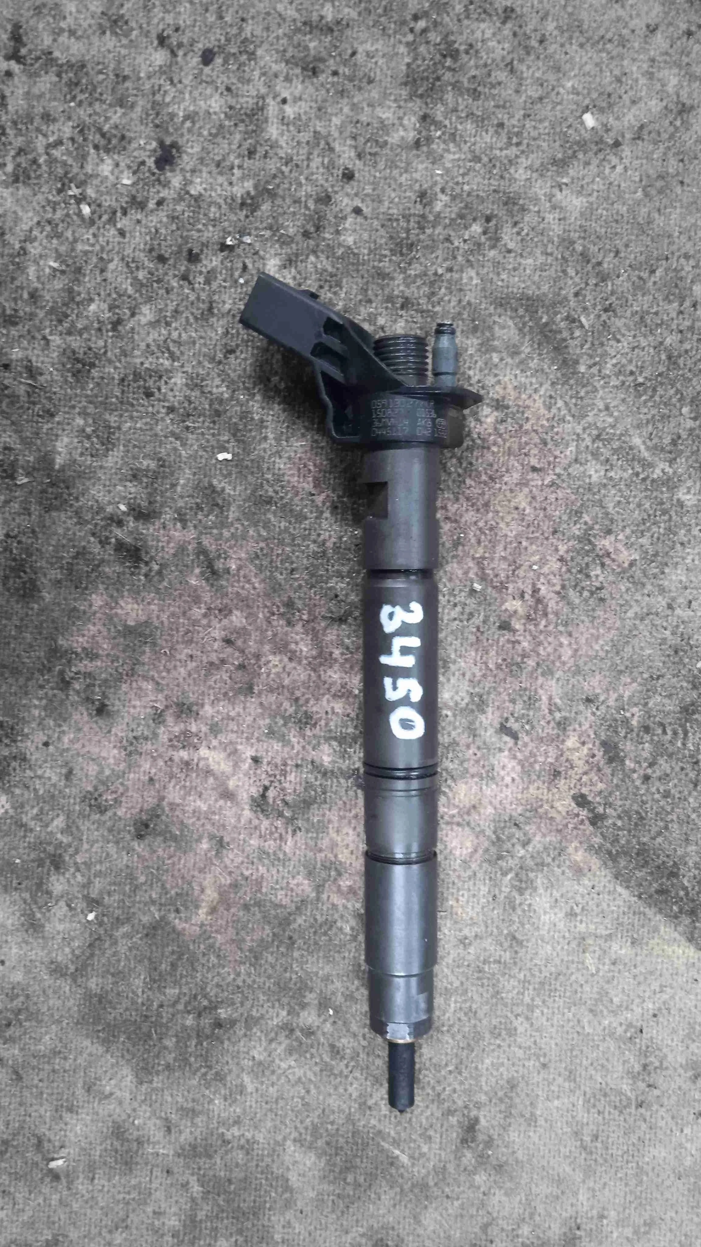 Форсунка Volkswagen II рестайлинг (2014—2018) 059130277CR
 CVM