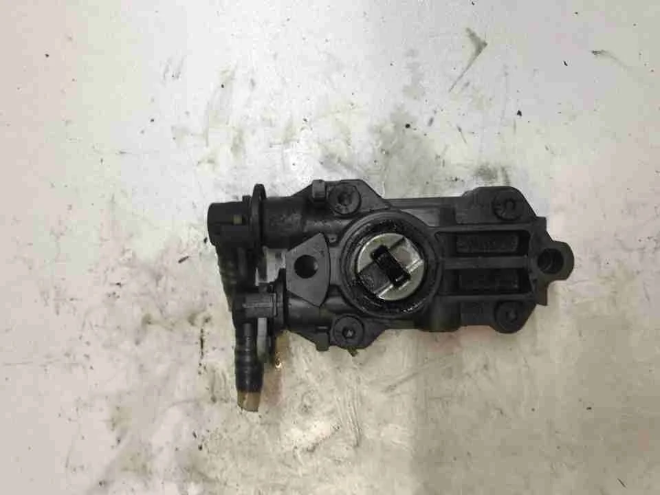 Насос топливный Mercedes-Benz W202 рестайлинг (1997—2001) A6110900350
 646