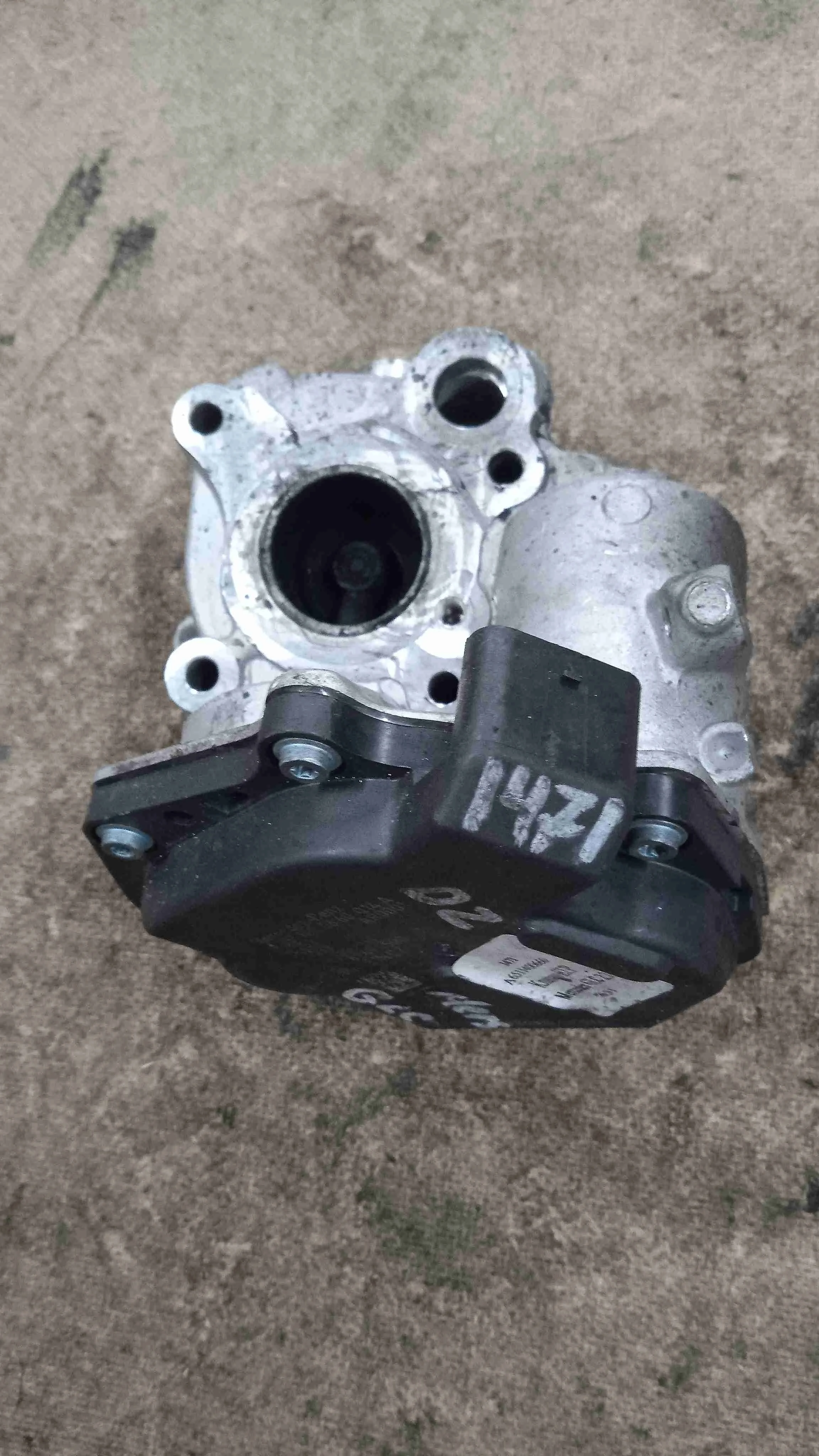 Клапан EGR Mercedes-Benz X253 (2015—2019) A6511400660
;  A6511400860 651