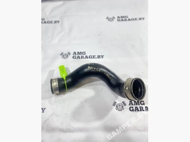 Патрубок интеркулера Mercedes-Benz W203/S203/CL203 (2000—2004) A2035281582