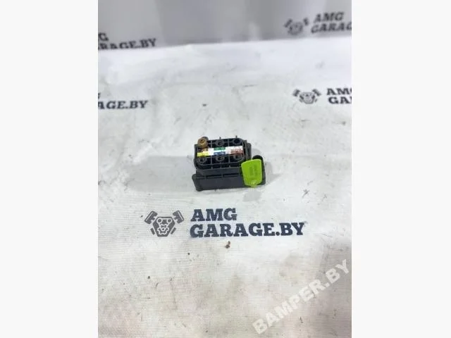 Блок клапанов пневмоподвески Mercedes-Benz W222/C217/A217 (2013—2017) A0993200058,,A0993200258