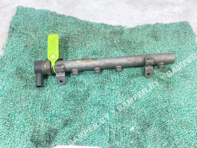 Топливная рампа Mercedes-Benz C219 (2004—2008) A6420700495,,A6110780449