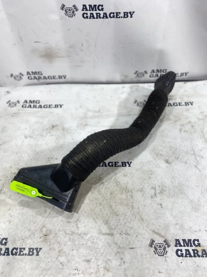 Патрубок воздушного фильтра Mercedes-Benz W166 (2015—2018) A6420948797