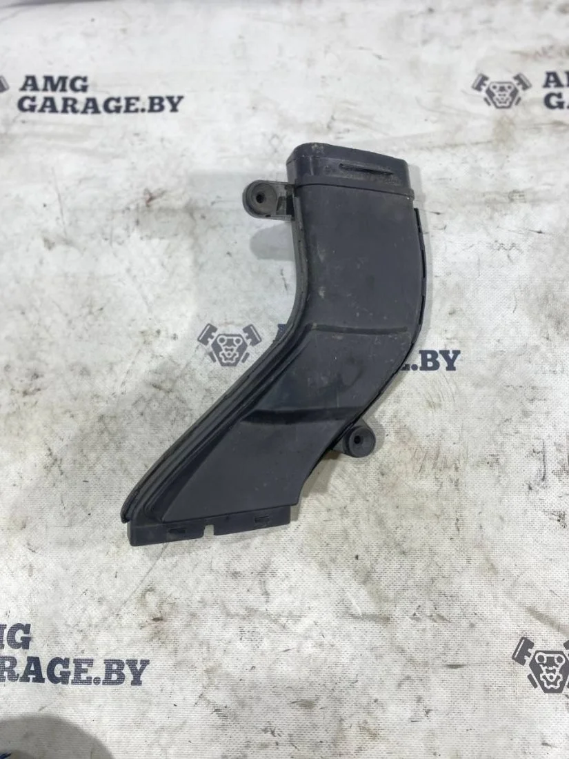 Патрубок воздушного фильтра Mercedes-Benz W166 (2015—2018) A2760902637