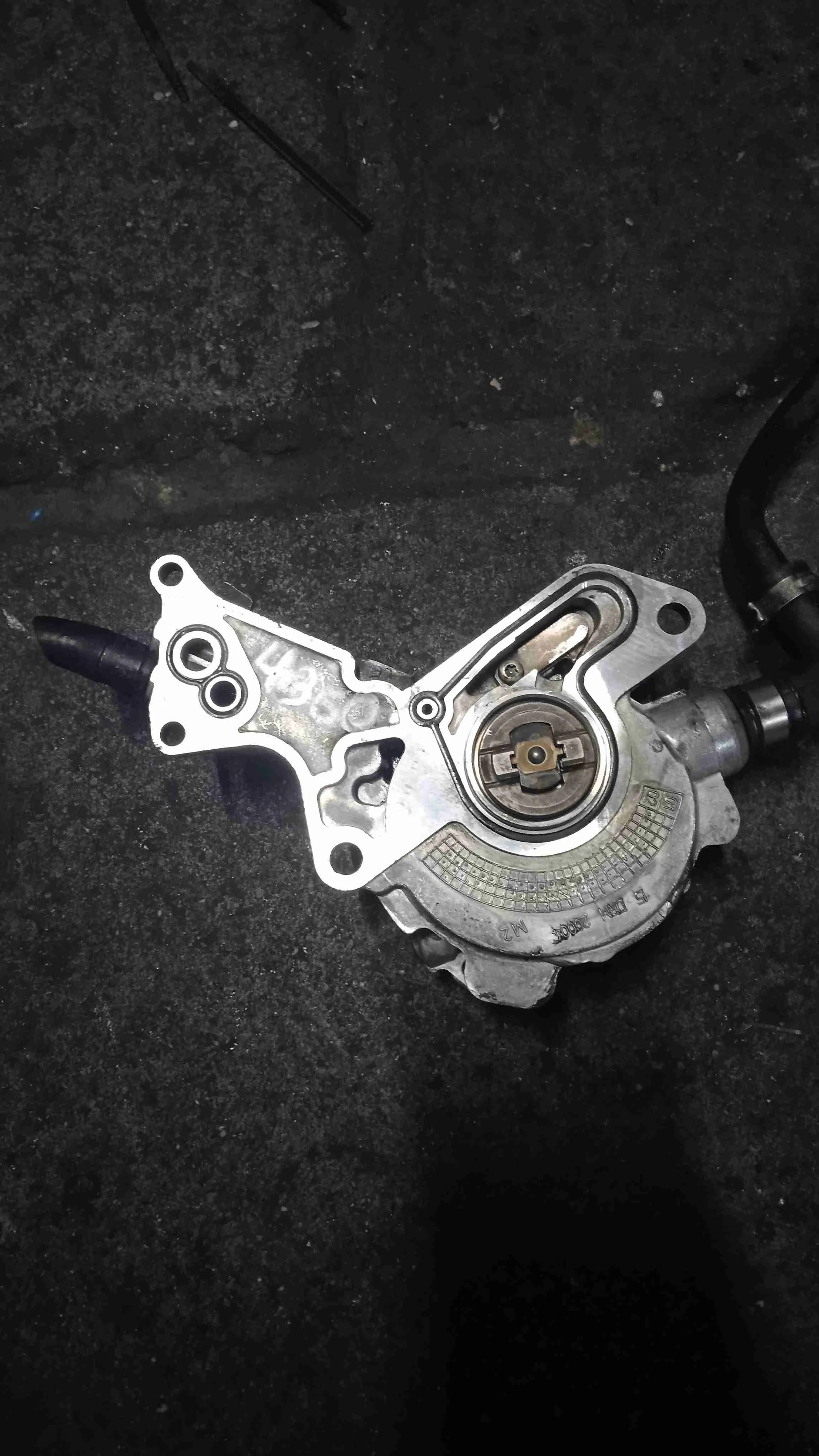 Насос вакуумный Volkswagen B6 038145209A
; 038145209E; 038145209K; 038145209H; 038145209N; 038145209Q AWX