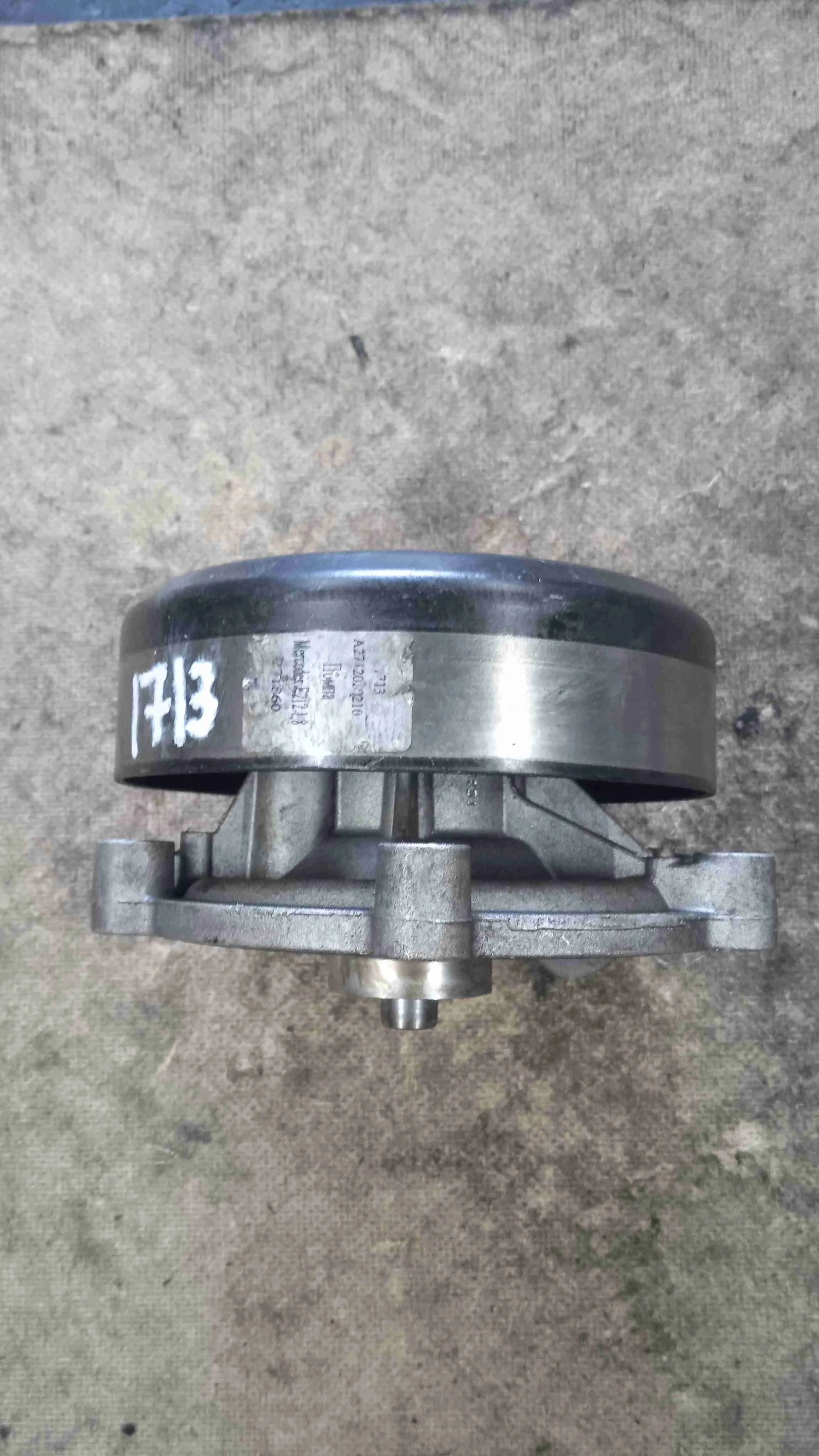 Помпа Mercedes-Benz W212/S212/C207/A207 (2009—2013) A2712020210
; A2712010401 271860