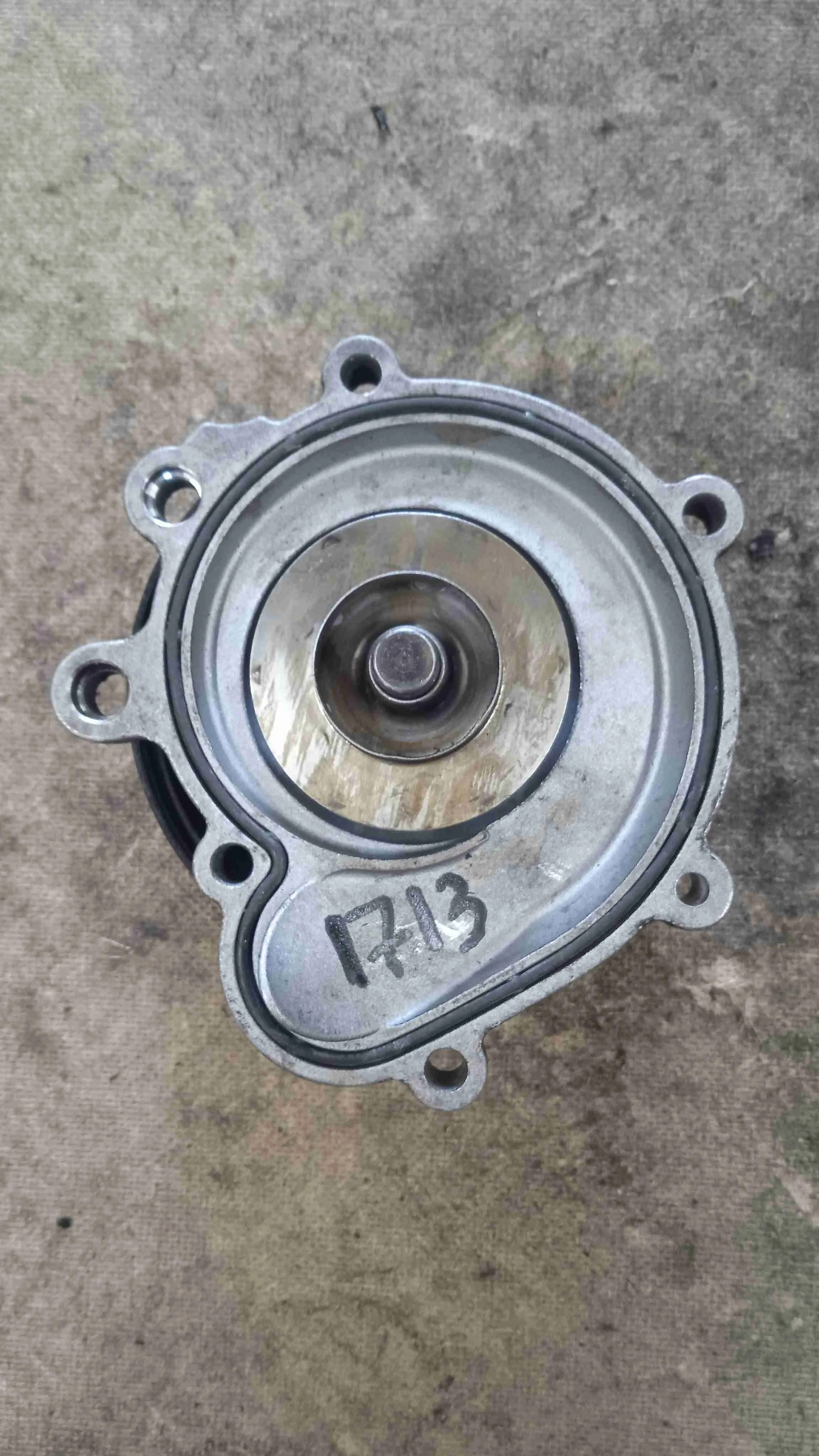 Помпа Mercedes-Benz W212/S212/C207/A207 (2009—2013) A2712020210
;  A2712010401
 271