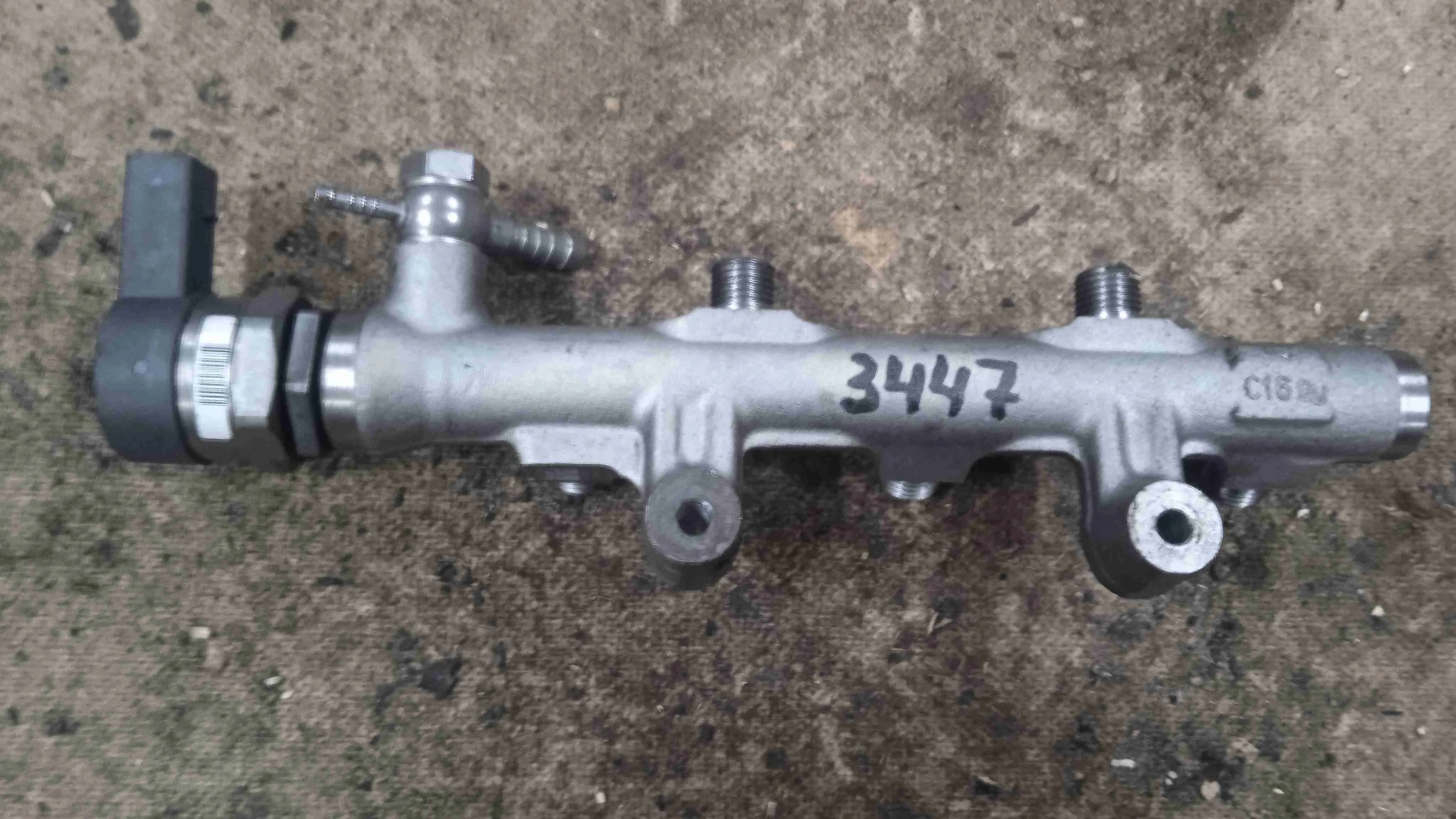 Топливная рампа Volkswagen II рестайлинг (2014—2018) 059130090CS
 CVM