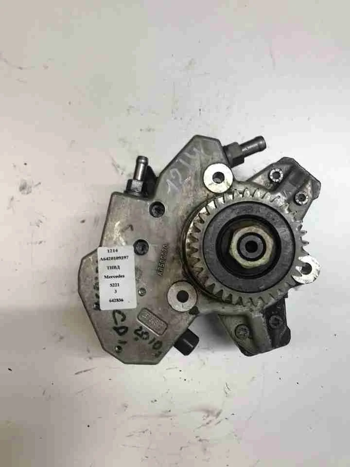 ТНВД Mercedes-Benz X164 рестайлинг (2009—2012) A6420700801
;  A6420701201; A6420701001 642826