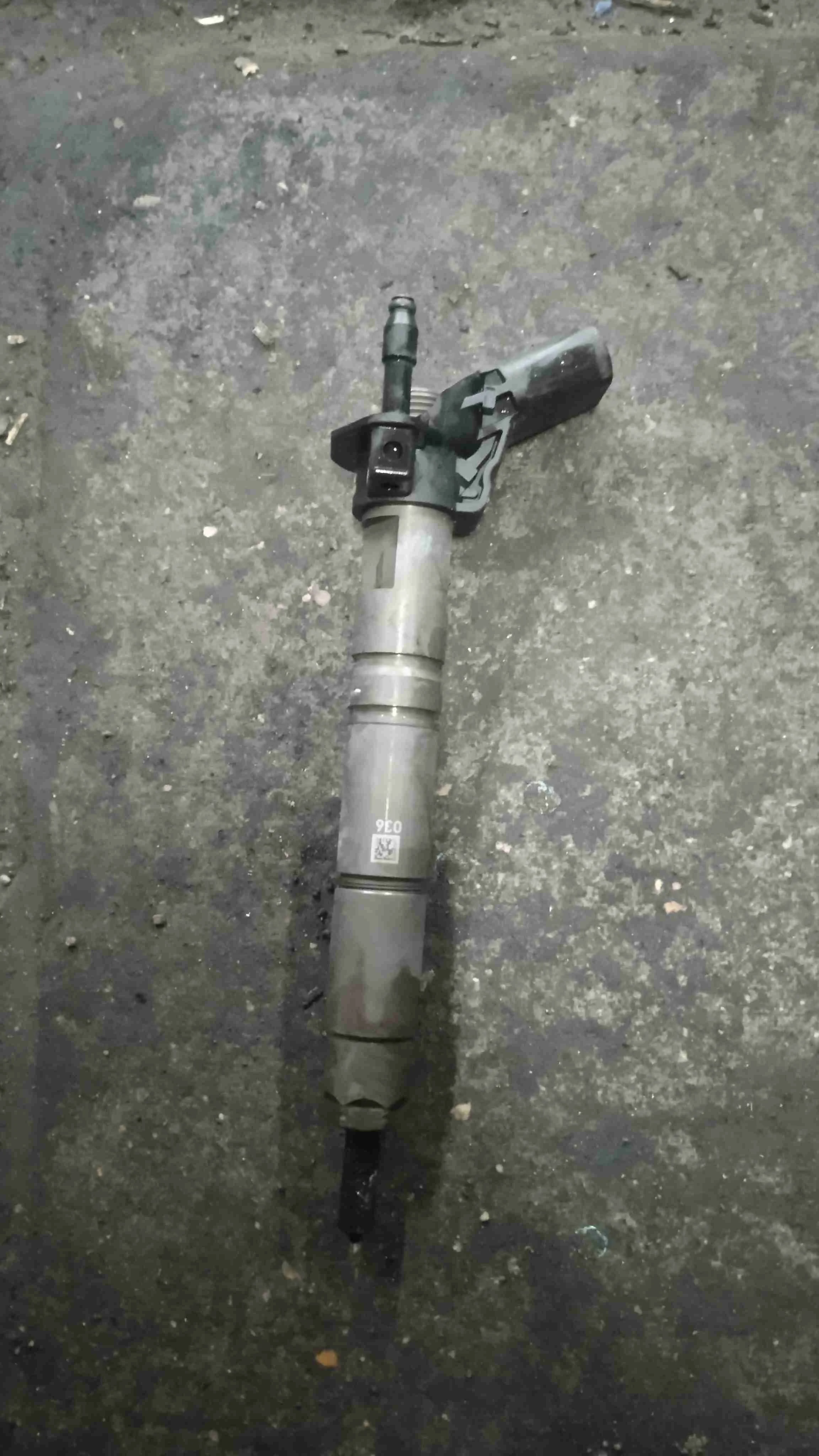 Форсунка Mercedes-Benz W212/S212/C207/A207 (2009—2013) A6420701487
 642