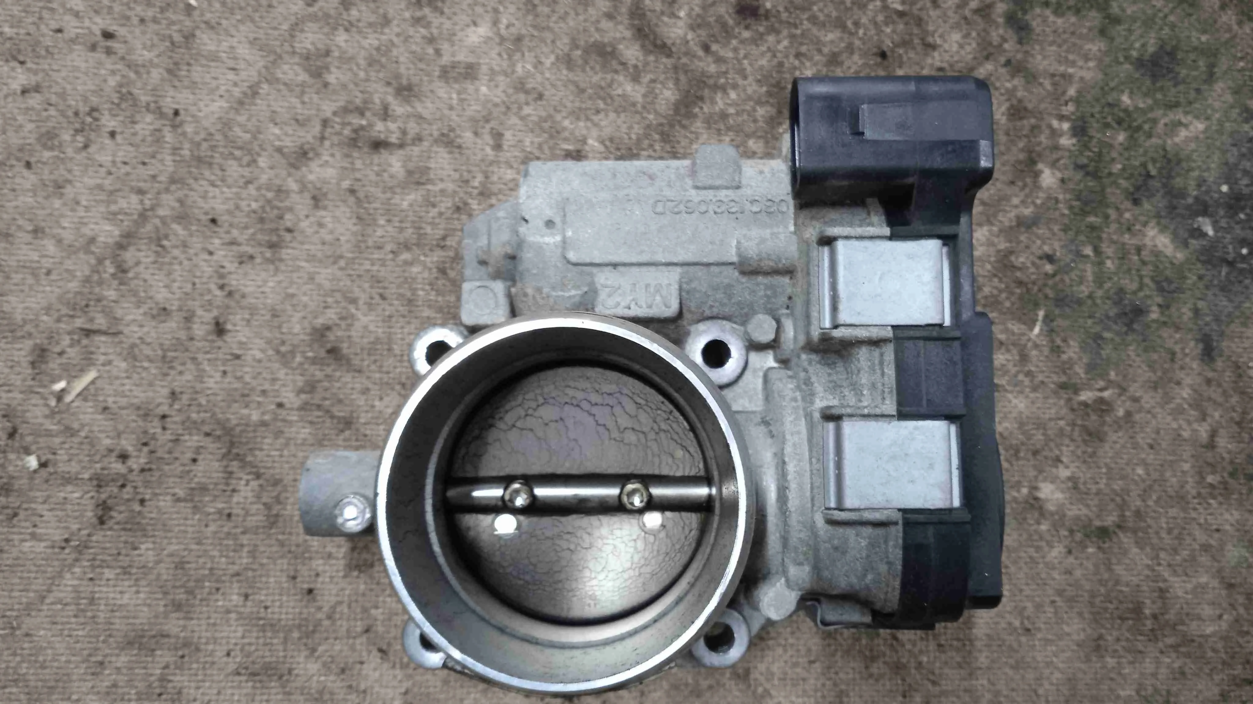 Заслонка дроссельная Volkswagen Mk6 (2008—2012) 03C133062D
; 03C133062AA BMY