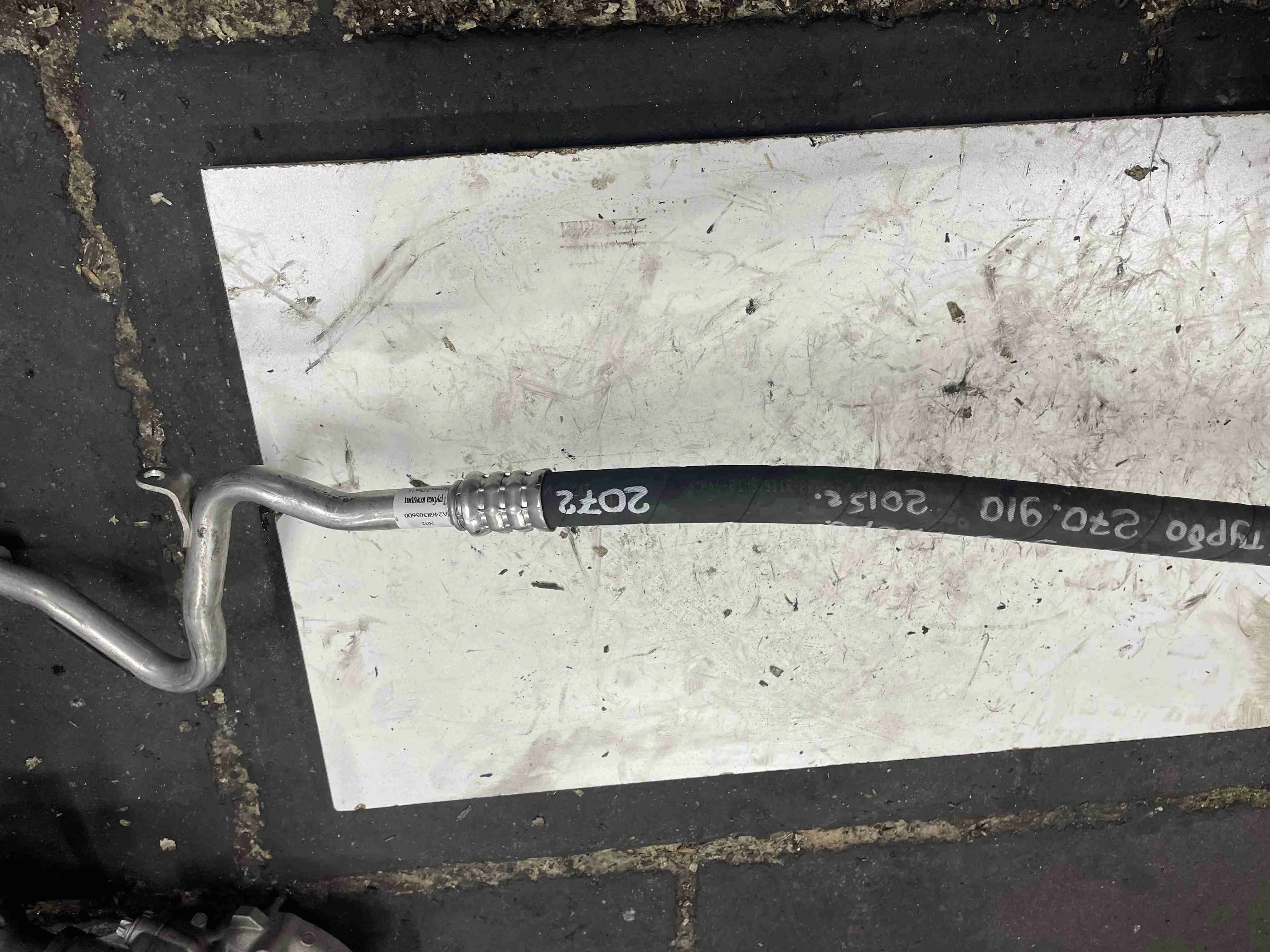 Трубка кондиционера Mercedes-Benz W246 рестайлинг (2014—2018) A2468305600
 270910