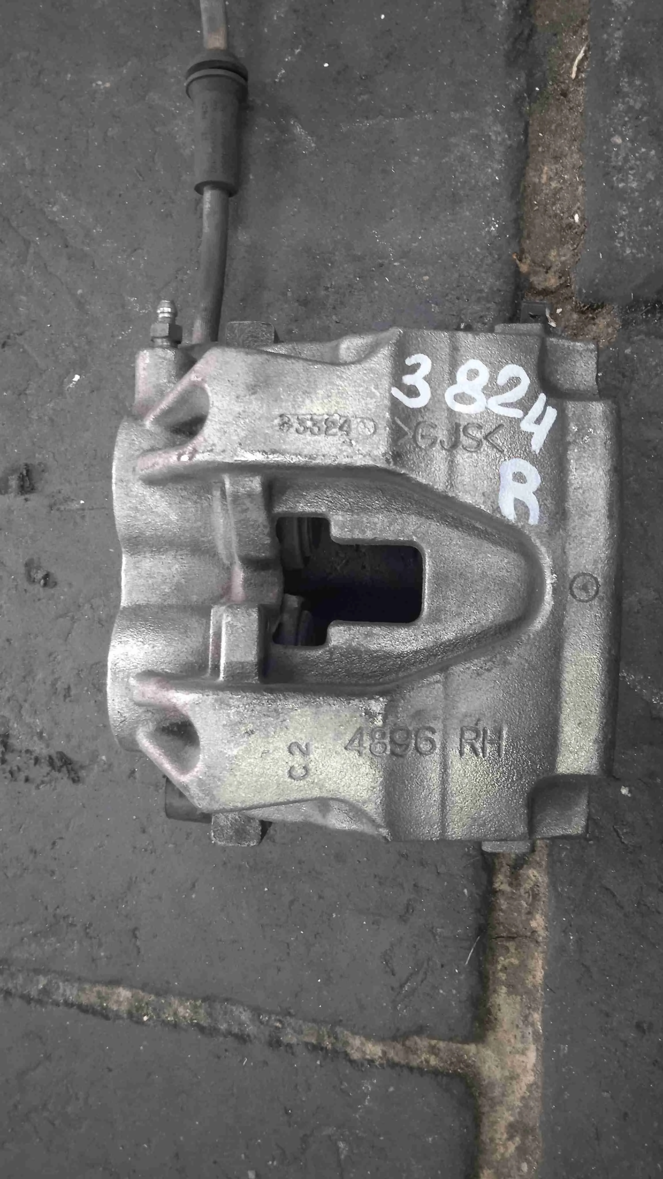 Суппорт передний правый Mercedes-Benz W166 (2011—2015) A1664210481
; A1664210681 276