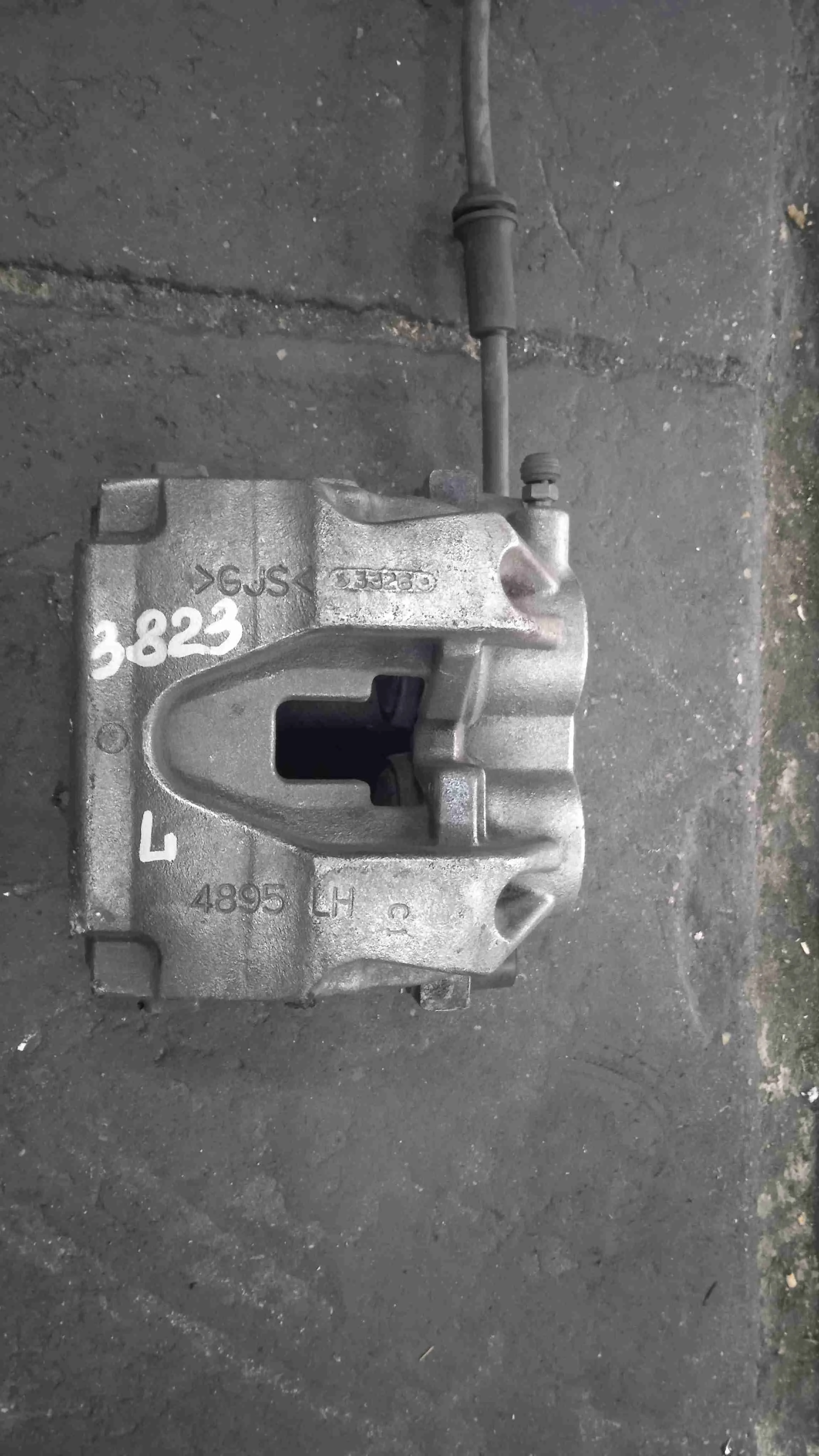 Суппорт передний левый Mercedes-Benz W166 (2011—2015) A1664210381
 276