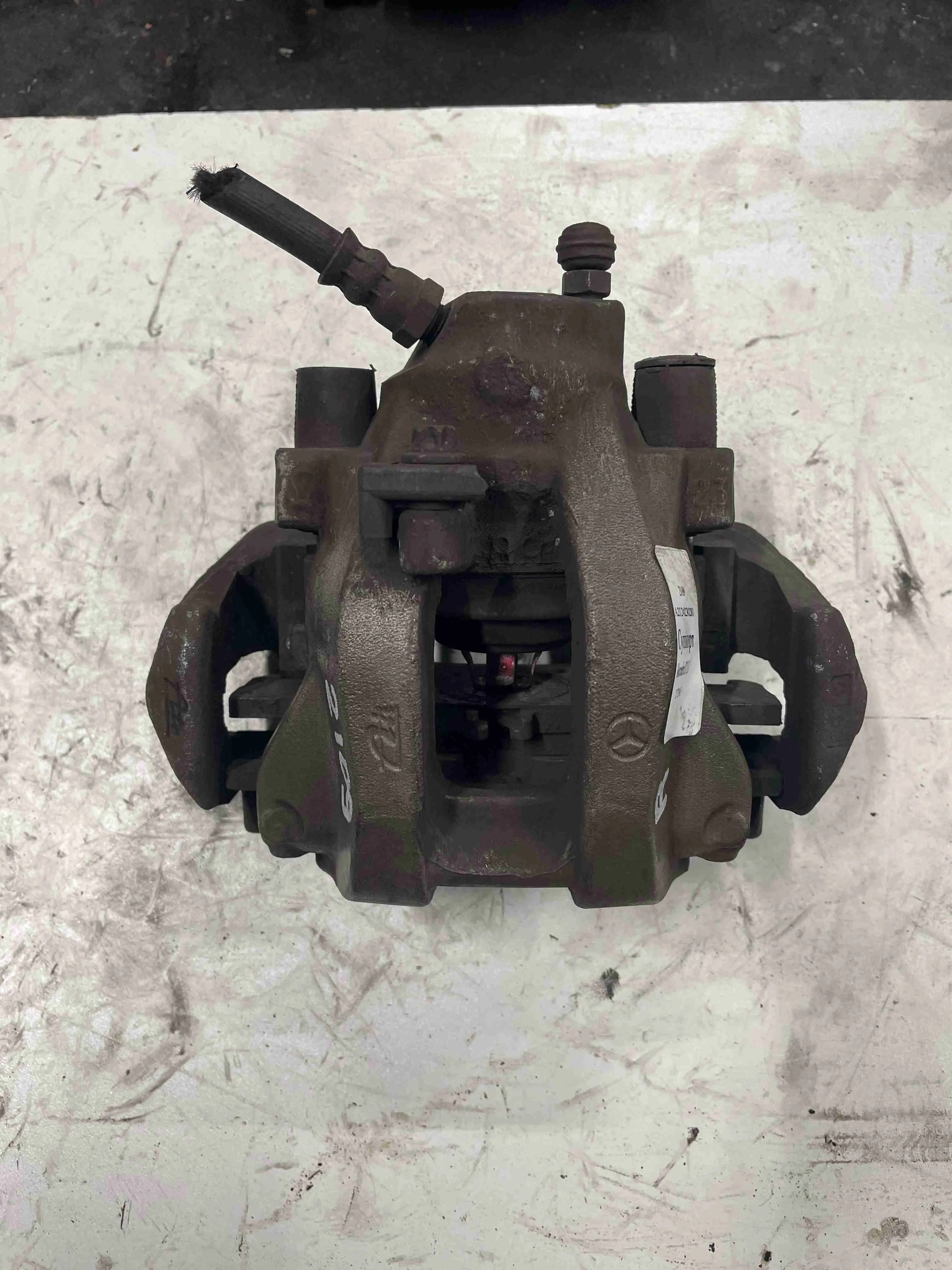 Суппорт задний правый Mercedes-Benz W221 (2005—2009) A2124230281
; A2124230081 272