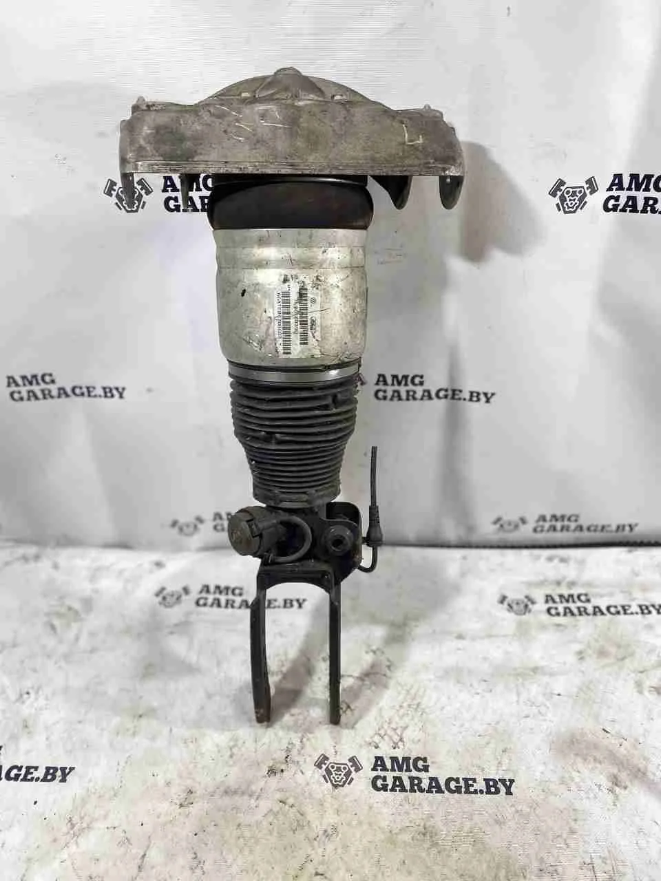 Амортизатор передний левый Volkswagen I рестайлинг (2006—2010) 7l8616039d