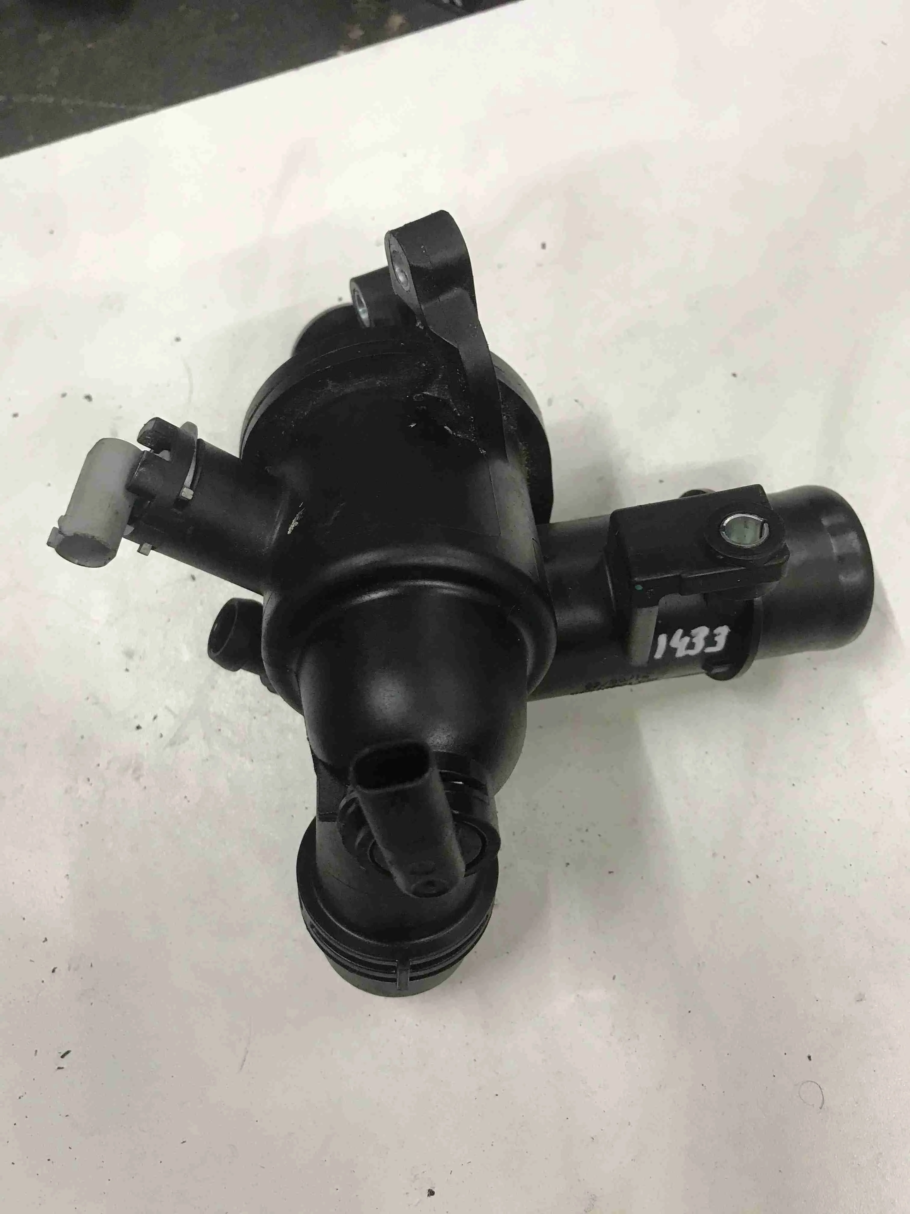 Термостат Mercedes-Benz X253 (2015—2019) A6512001300
; A6512002700 651