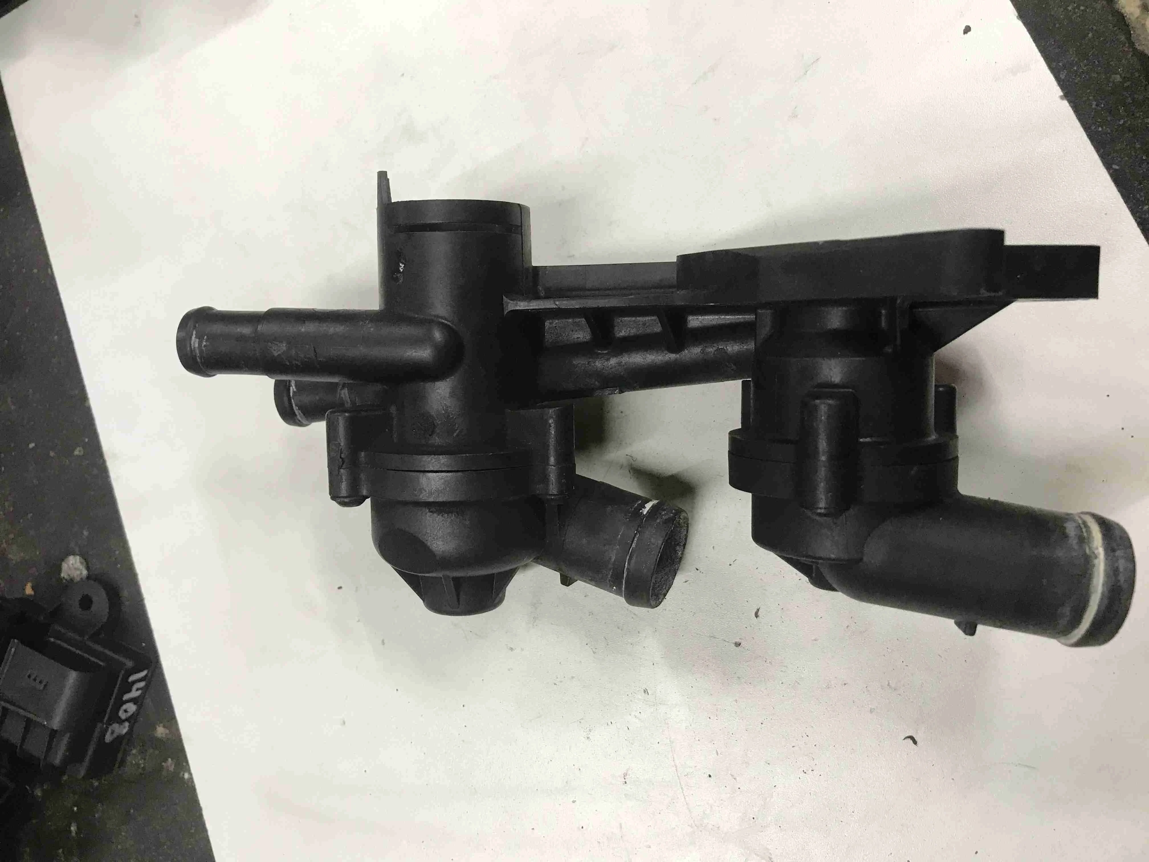 Термостат Audi 8X рестайлинг (2014—2018) 03C121026AC
 CAXA