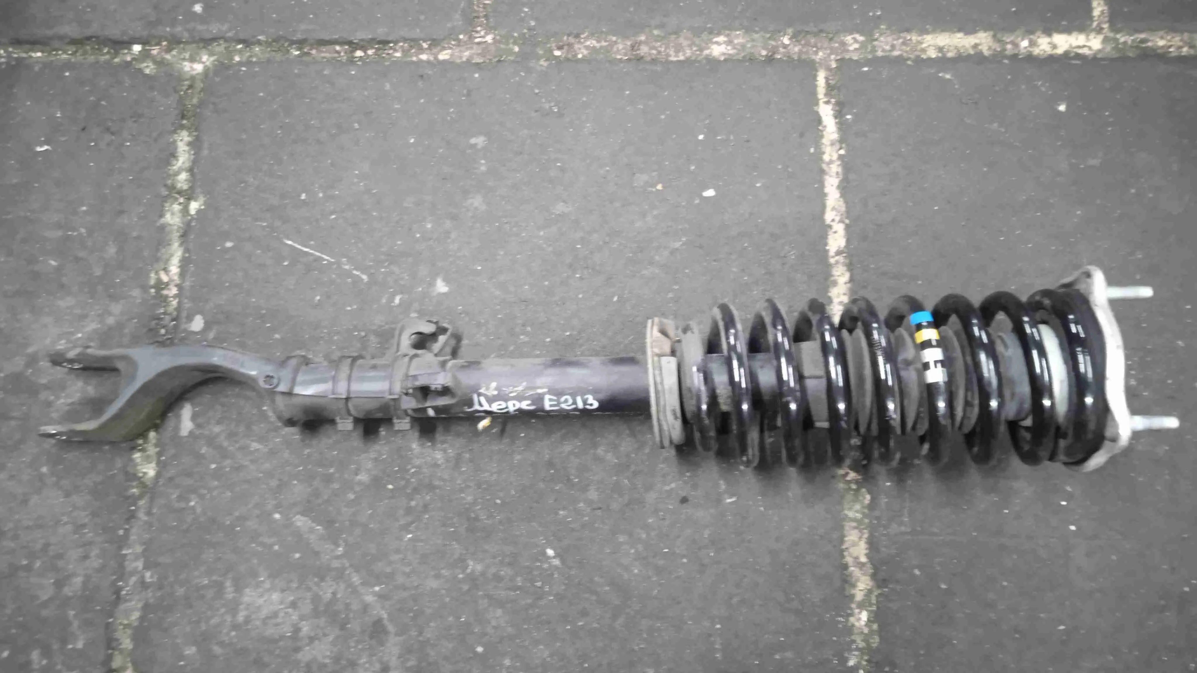 Стойка передняя левая Mercedes-Benz W213/S213/C238/A238 (2016—2021) A2133204130 642873