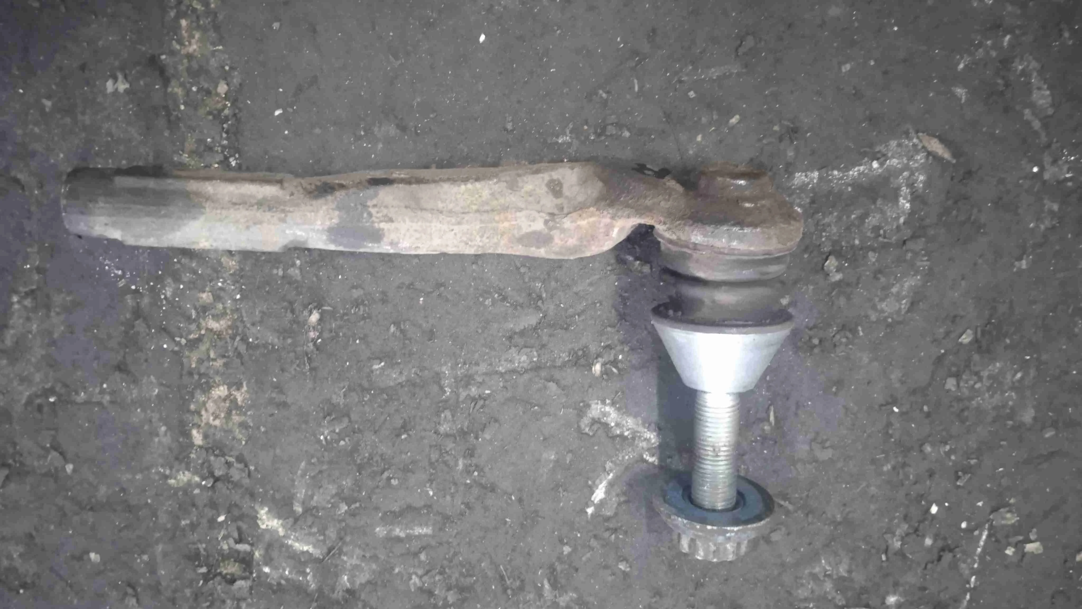 Наконечник рулевой Mercedes-Benz W213/S213/C238/A238 (2016—2021) A2054600105
 642