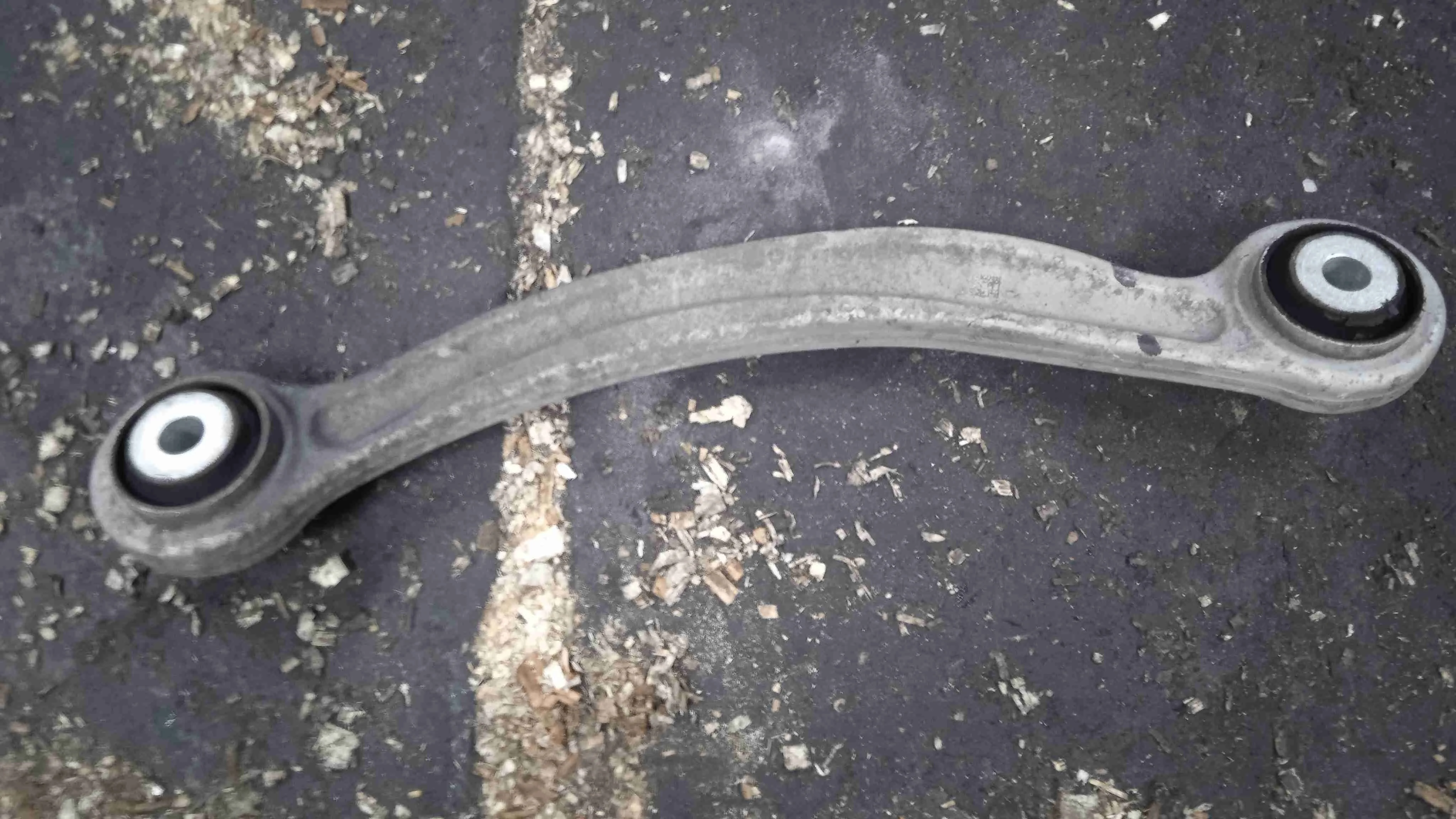 Рычаг передний правый Mercedes-Benz W204/S204/С204 рестайлинг (2011—2015) A2043502206
 274920