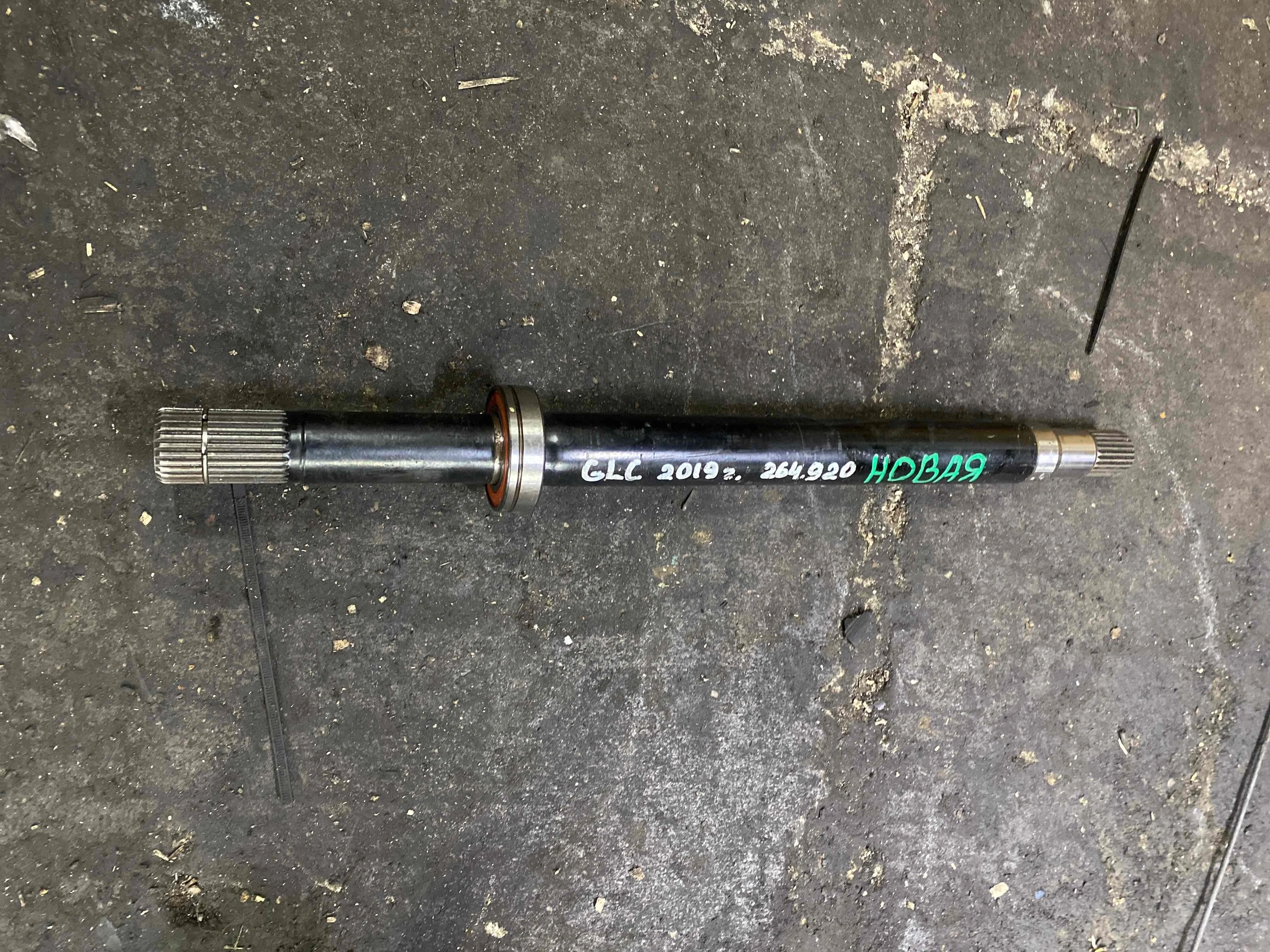 Полуось (приводной вал, ШРУС) Mercedes-Benz X253 (2015—2019) A2053309905
; A2223306800 651921