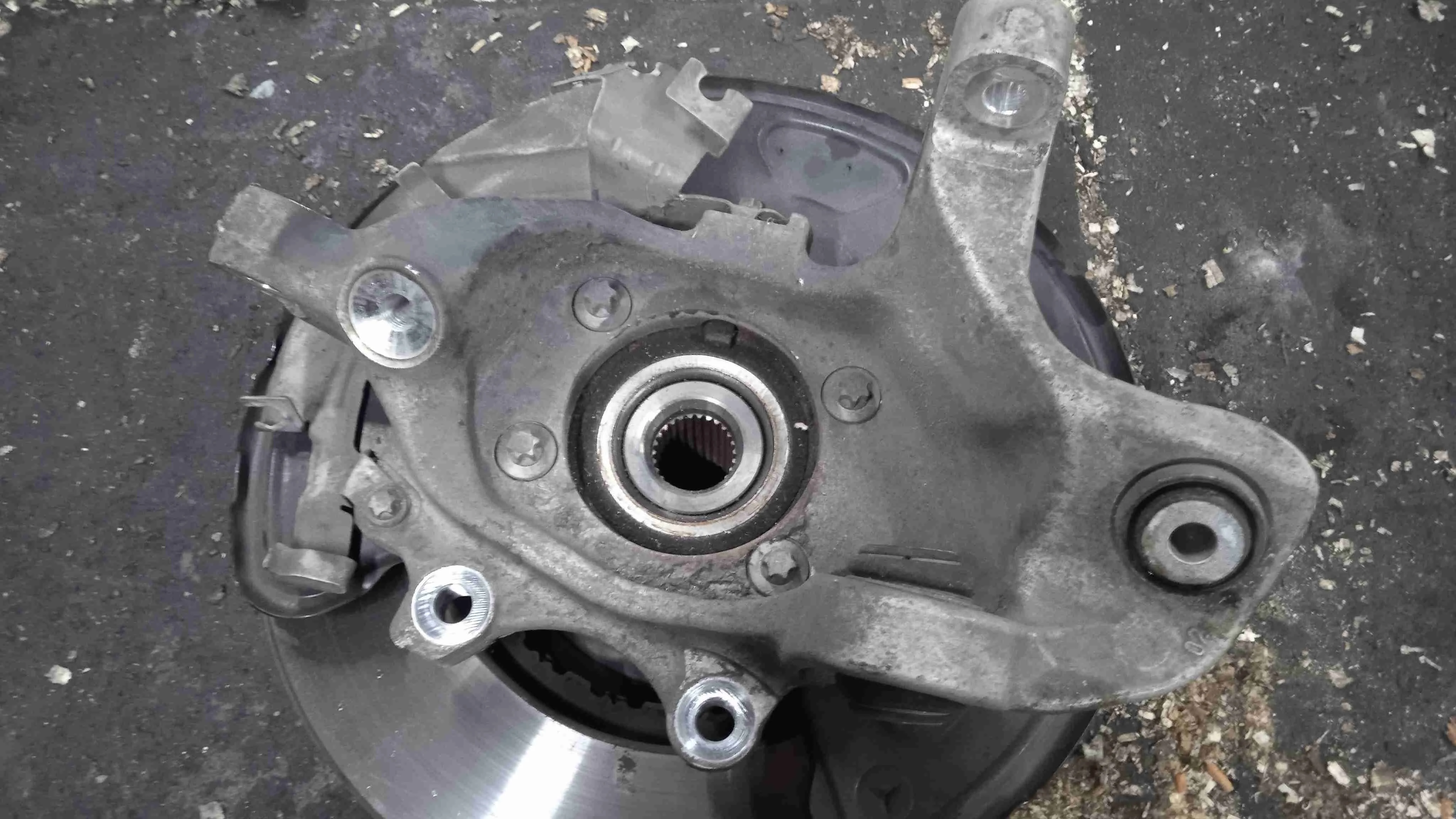 Кулак задний левый Mercedes-Benz W213/S213/C238/A238 (2016—2021) A2133503105
 651921